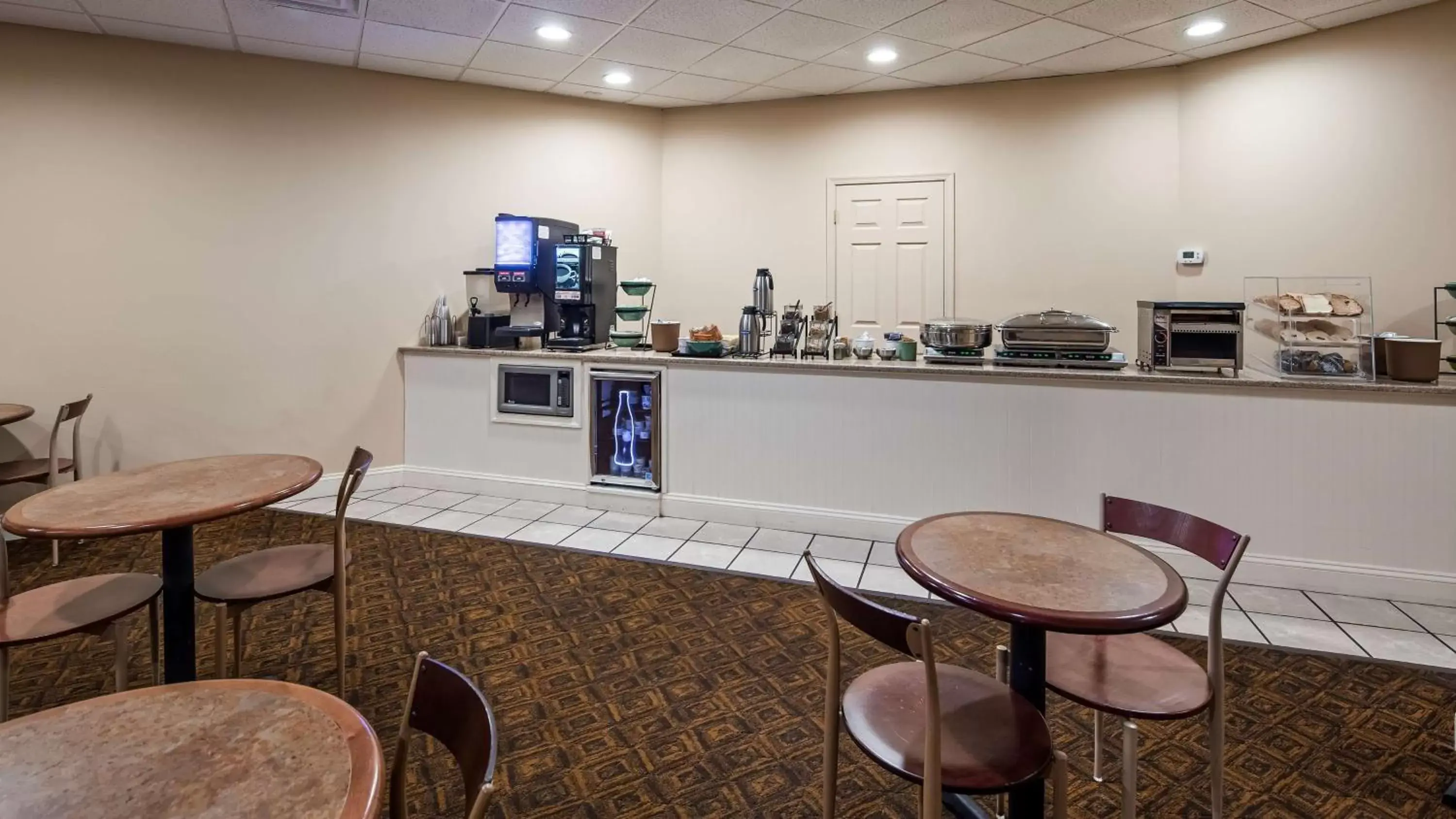 Restaurant/Places to Eat in Best Western Ocean City Hotel and Suites