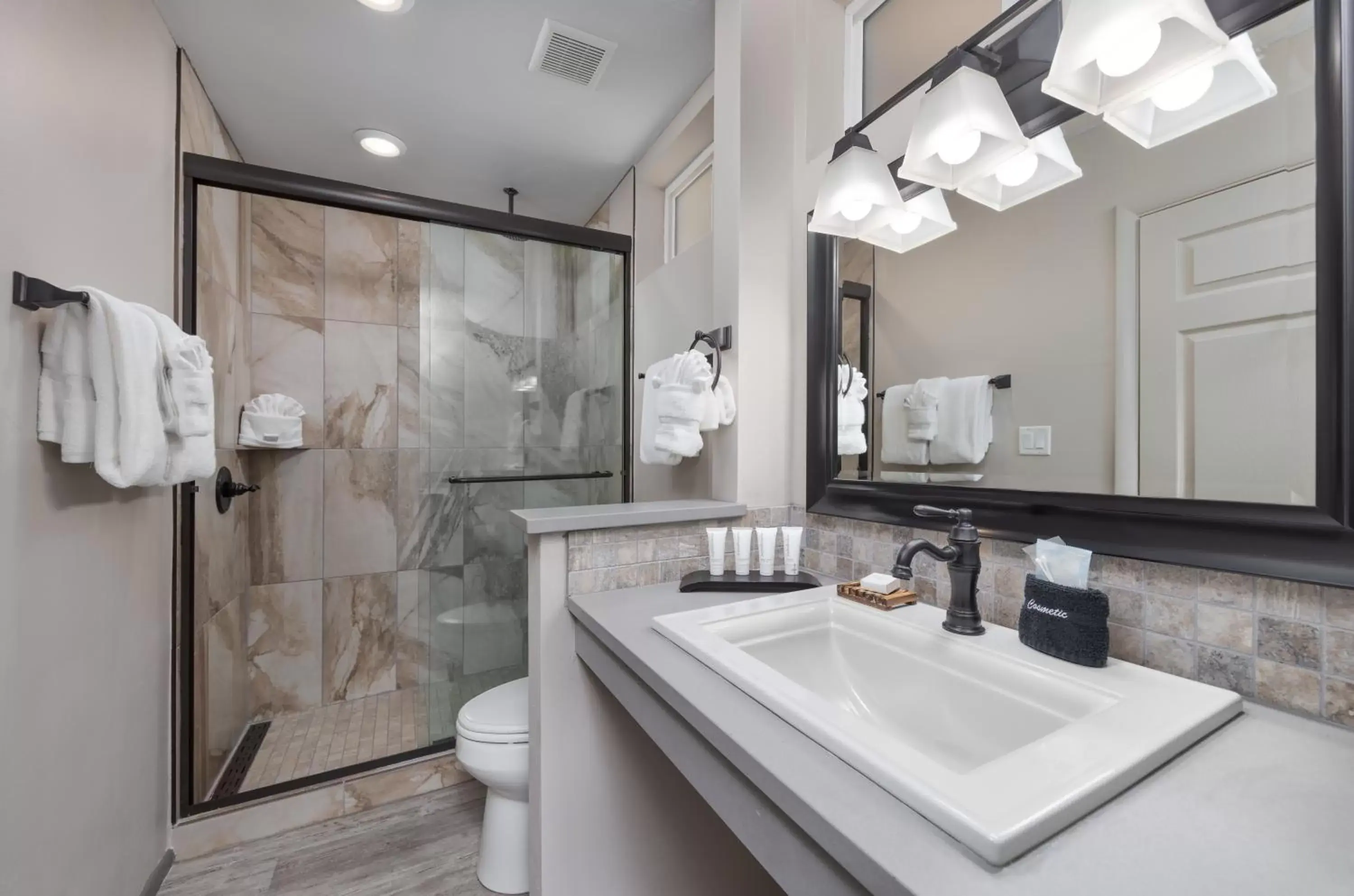 Bathroom in Sky Ranch Lodge Bathroom in Sky Ranch Lodge