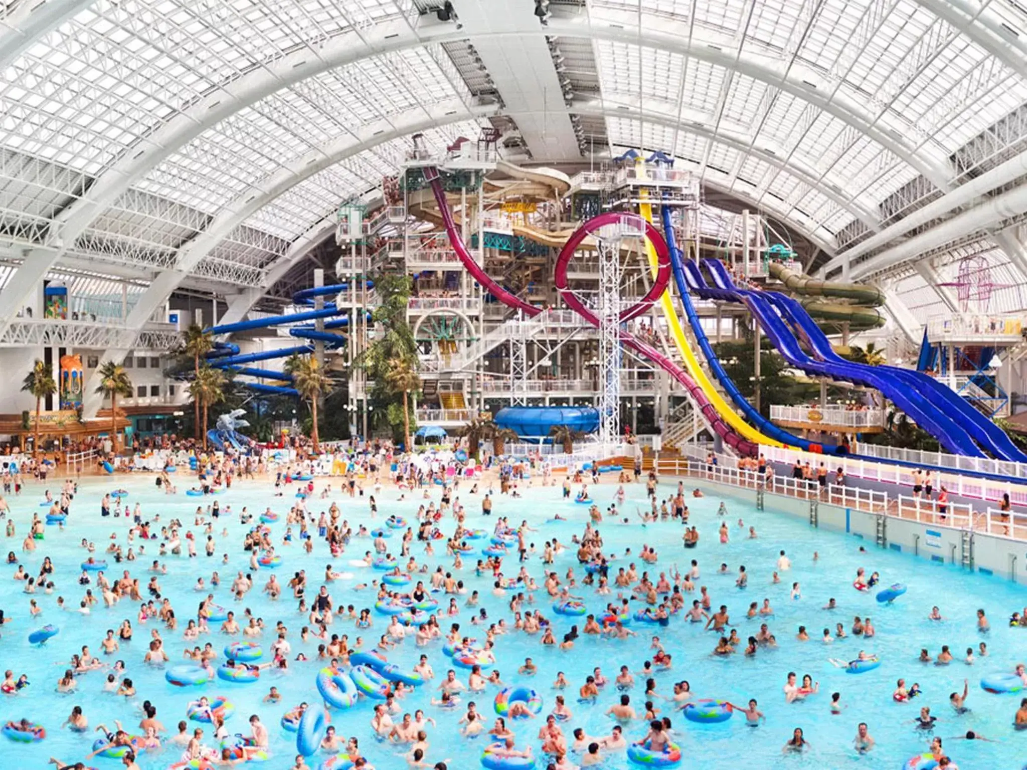 Property building, Water Park in West Edmonton Mall Inn