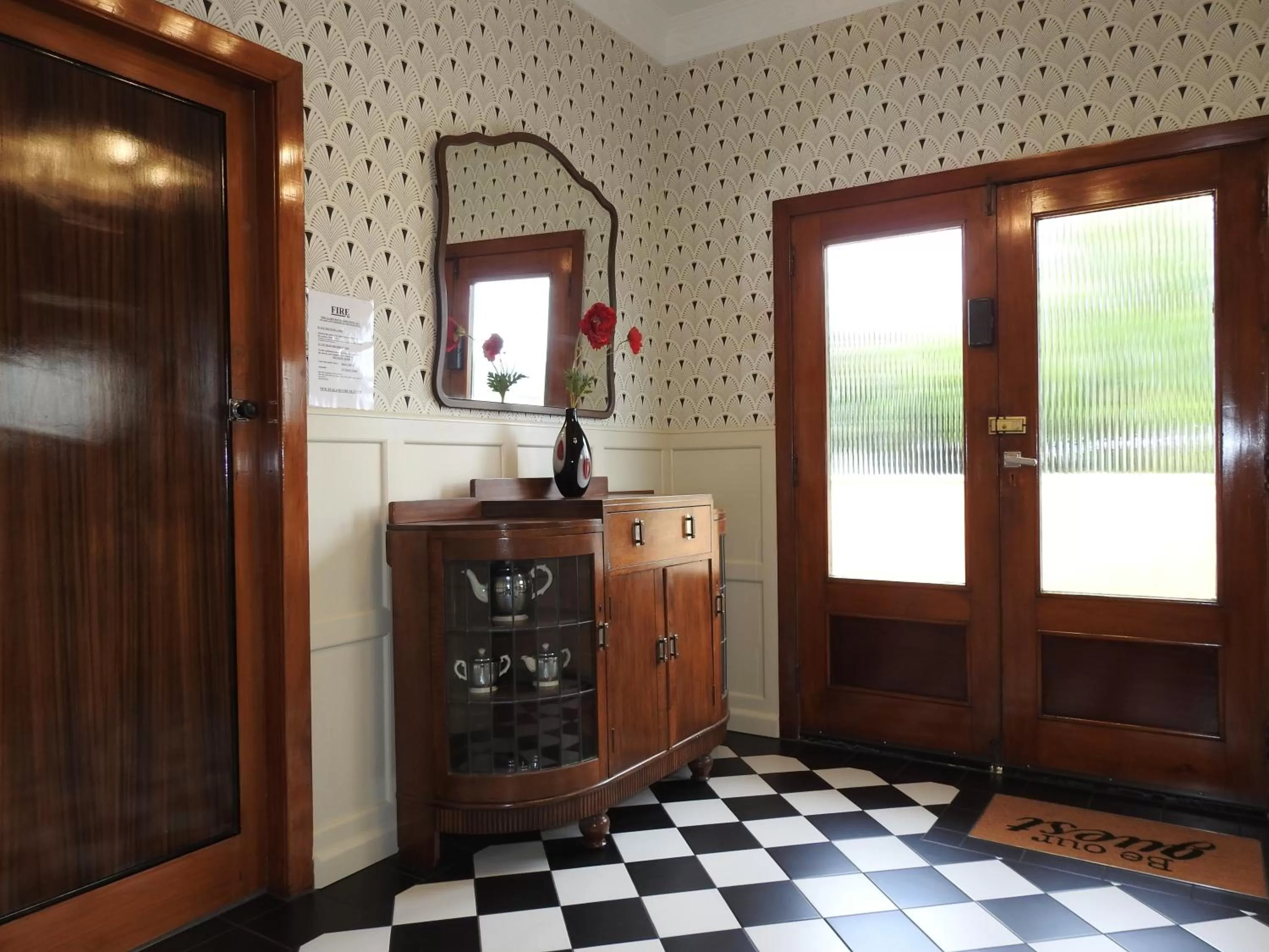 Facade/entrance in Gardner Court Motel