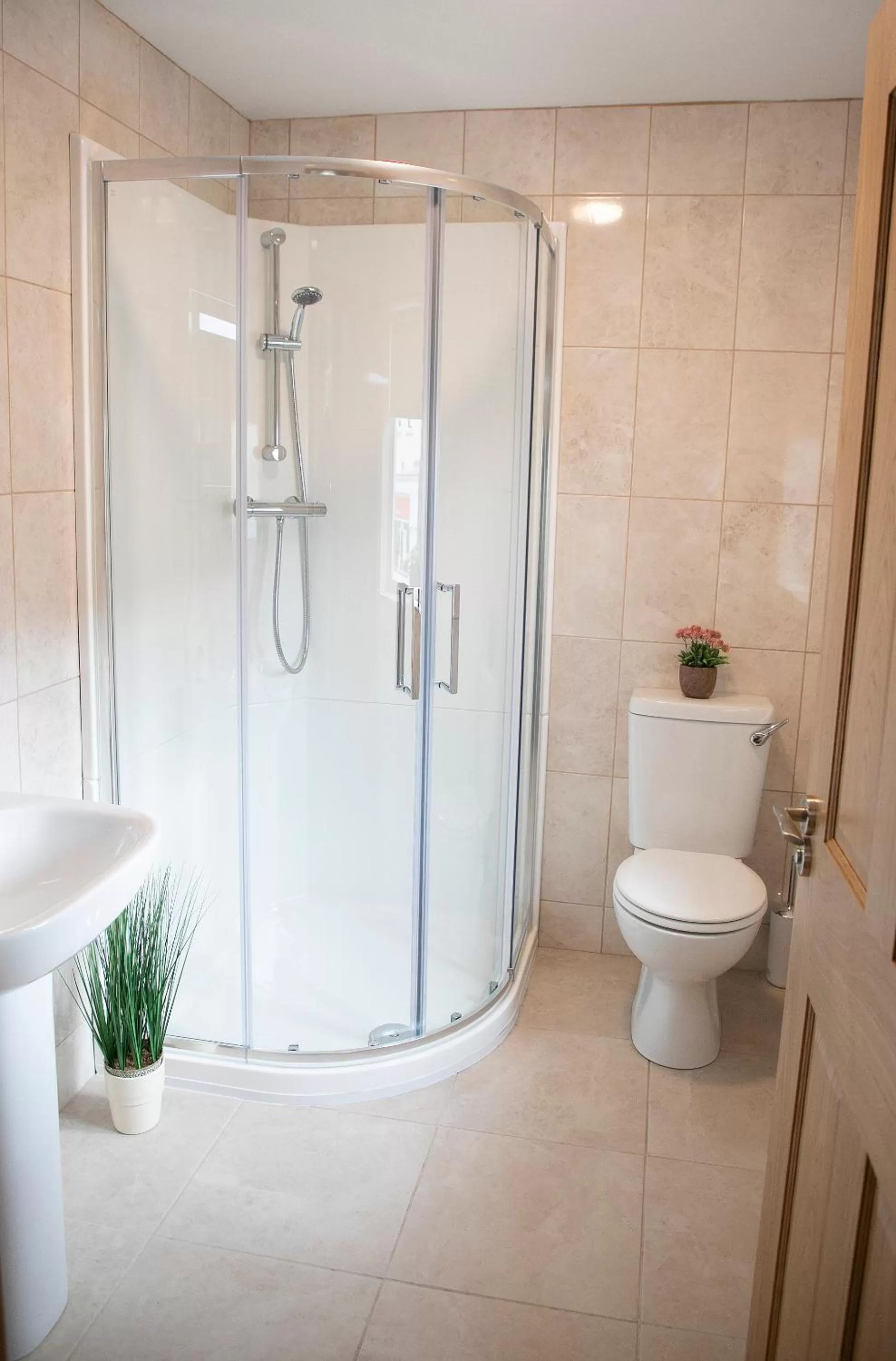 Bathroom in Arch House B&B & Apartments