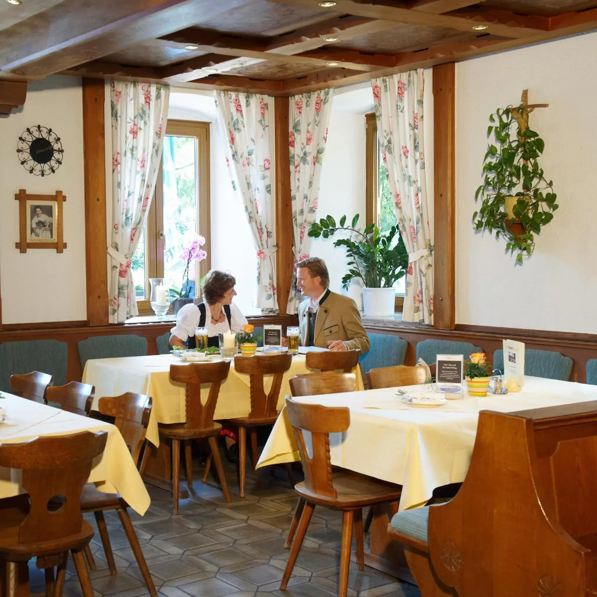 Restaurant/Places to Eat in Hotel-Gasthof Huber