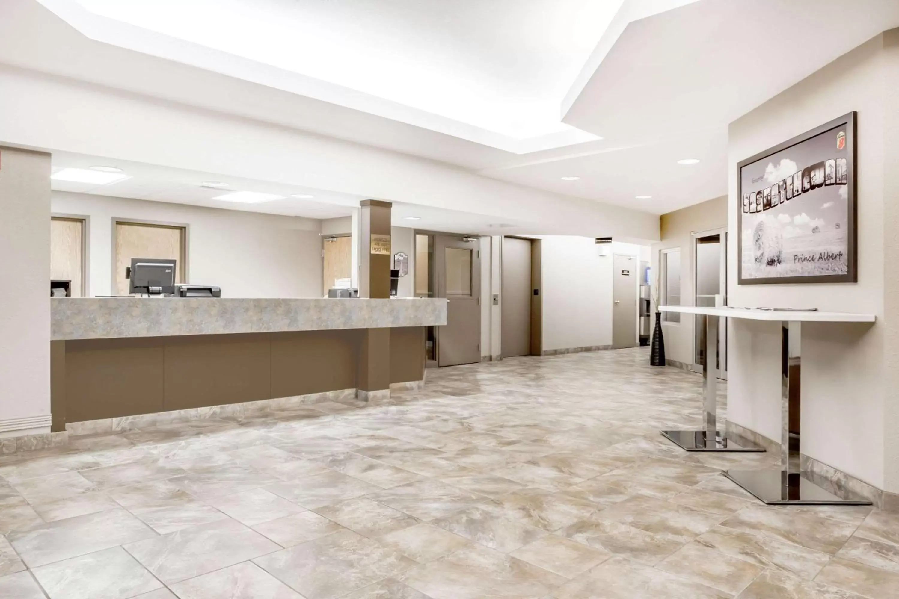 Lobby or reception in Super 8 by Wyndham Prince Albert Lobby or reception in Super 8 by Wyndham Prince Albert