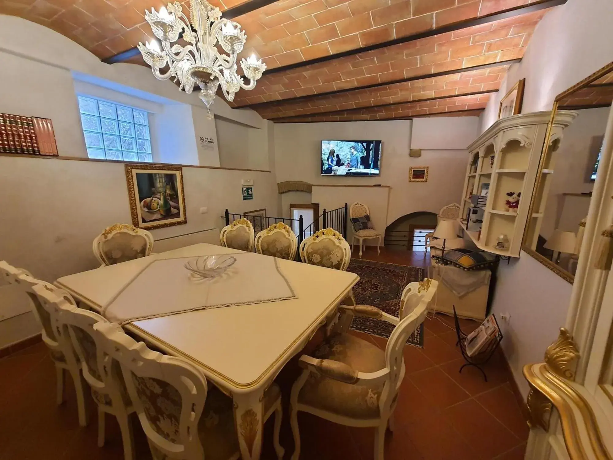 Meeting/conference room, Dining Area in Hotel Volterra In