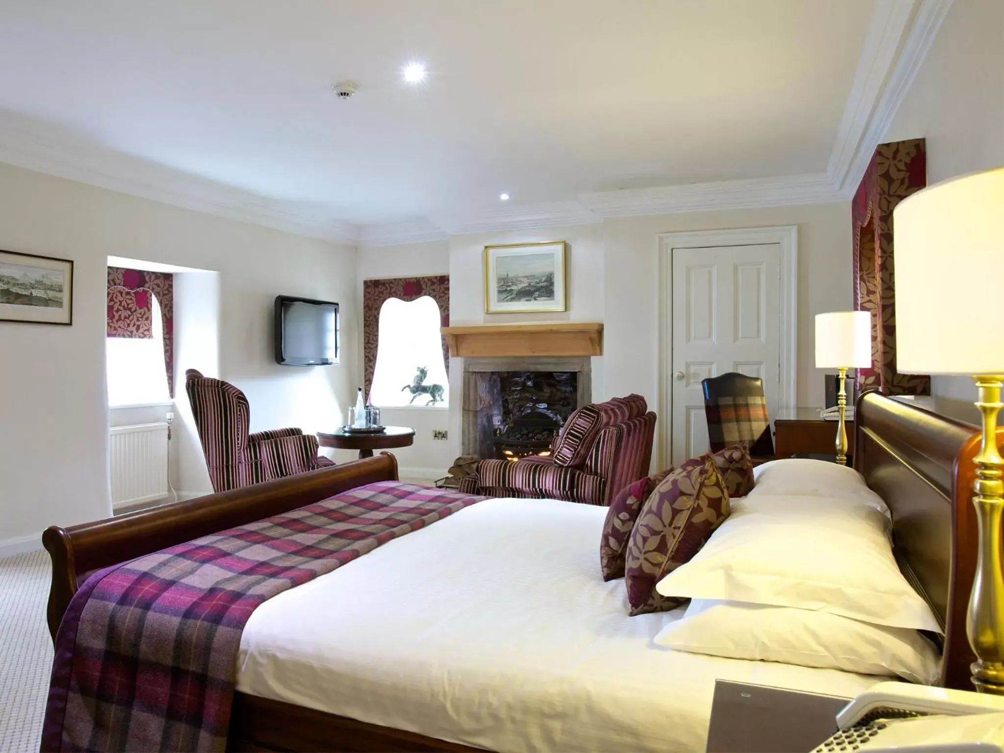 Bedroom, Bed in Macdonald Houstoun House Bedroom, Bed in Macdonald Houstoun House