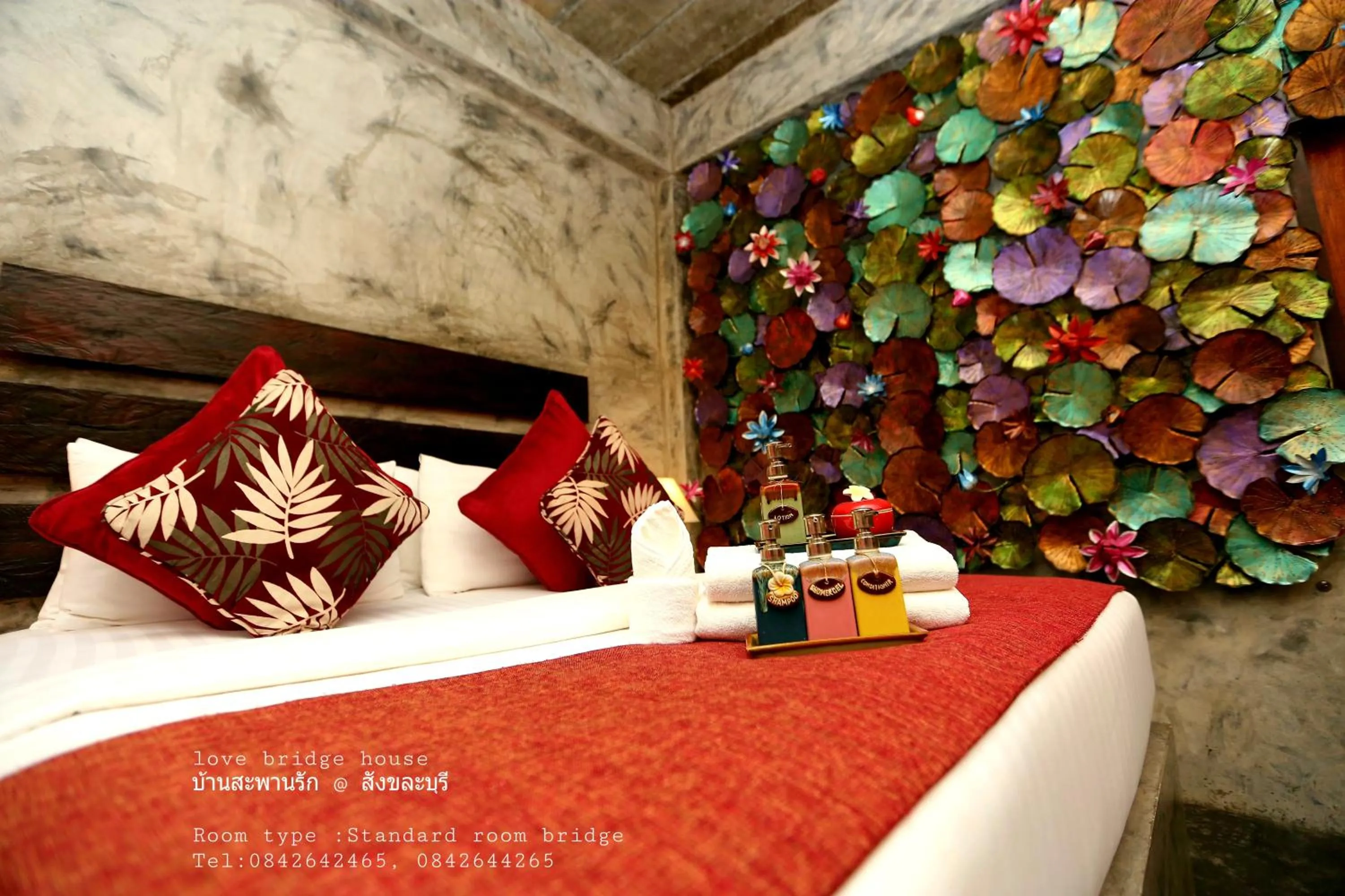 Bed in Love Bridge House บ้านสะพานรัก