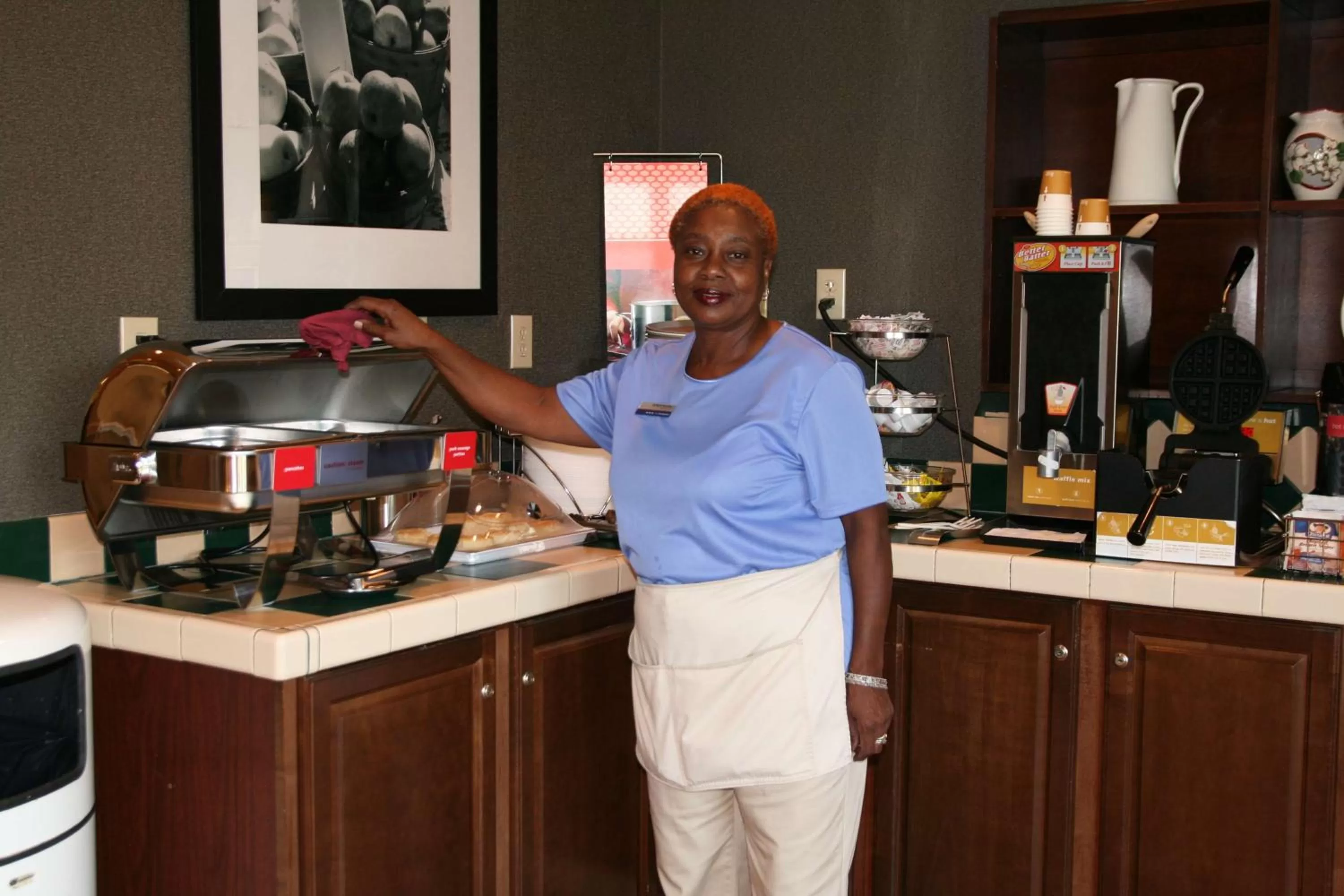 Dining area in Hampton Inn Laurinburg