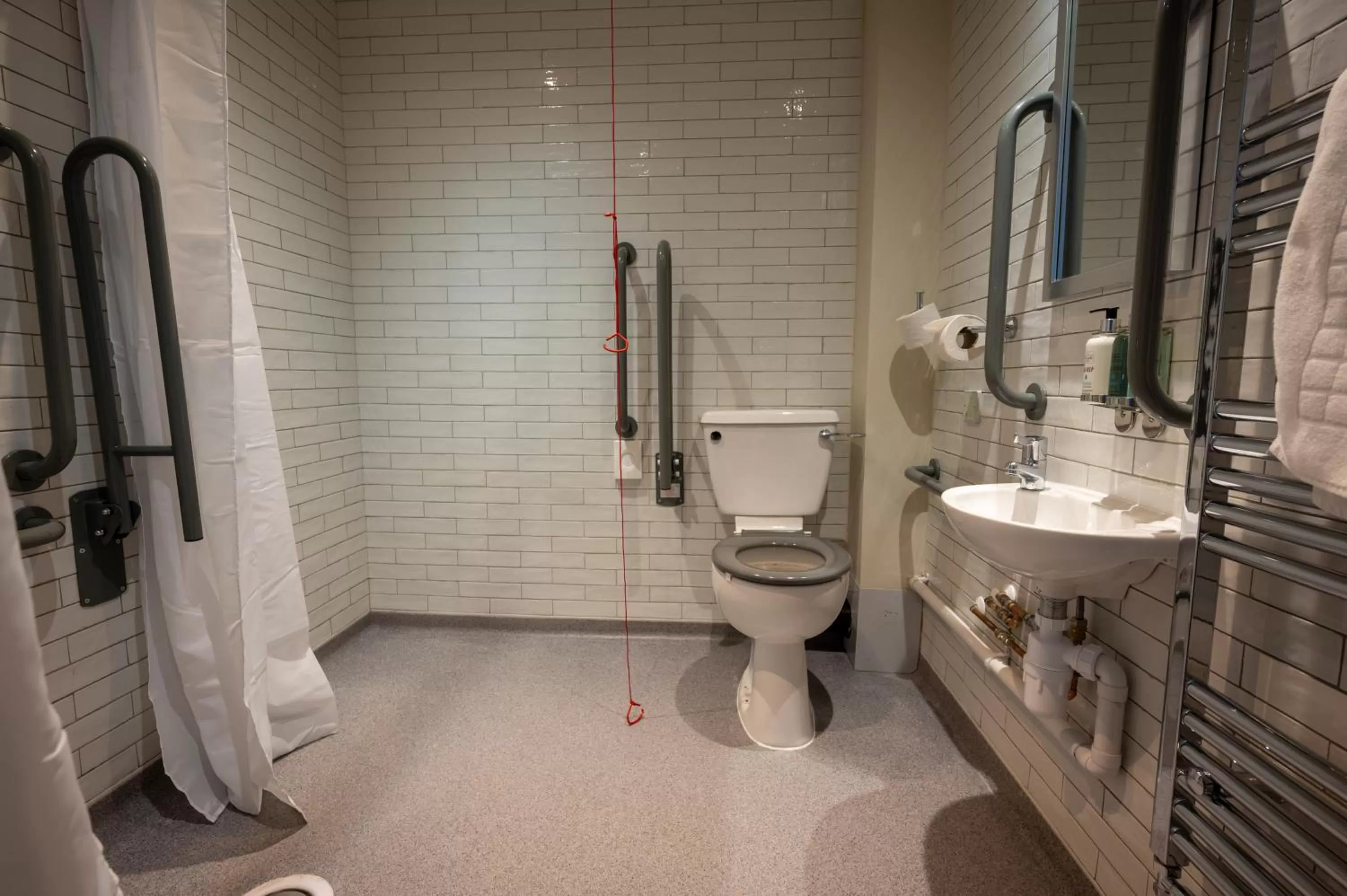 Bathroom in Victoria Hotel by Chef & Brewer Collection