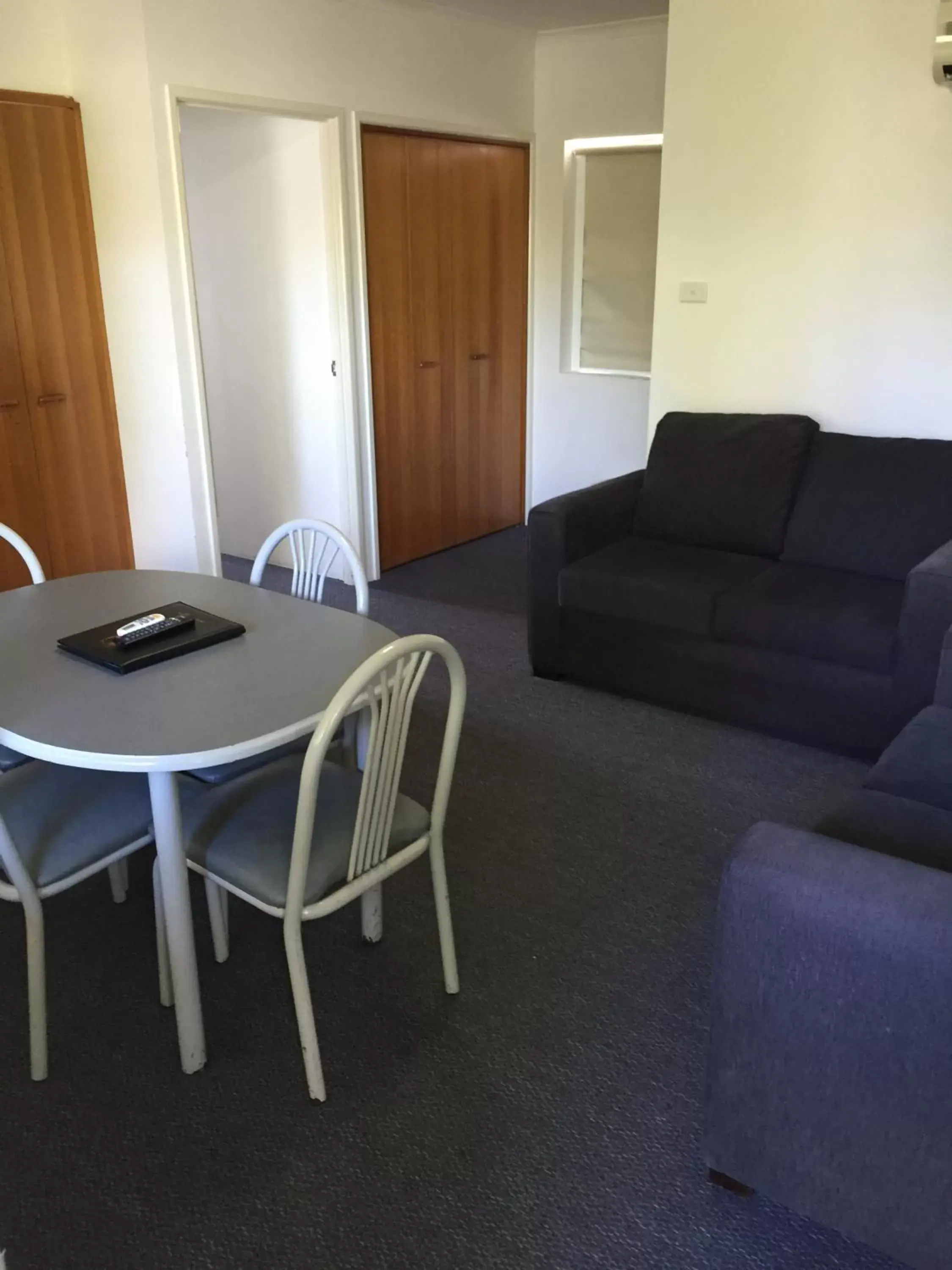 Seating Area in Best Western Cattle City Motor Inn