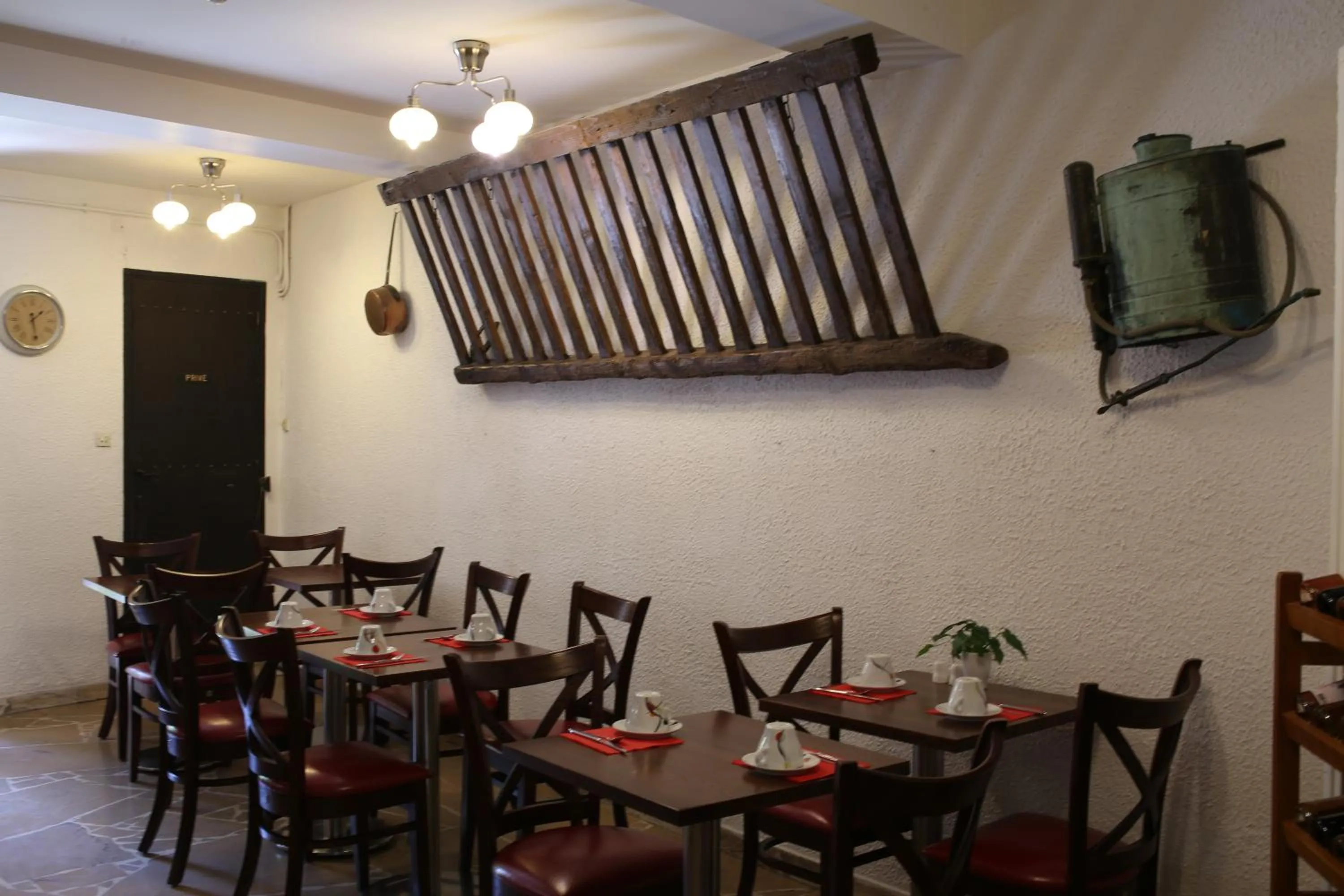 Buffet breakfast in Hotel Du Pont Vieux