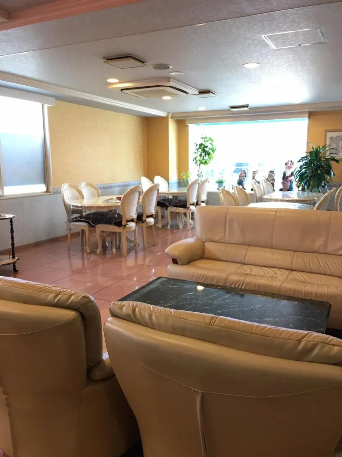 Restaurant/places to eat in Business Hotel La Firenze Restaurant/places to eat in Business Hotel La Firenze