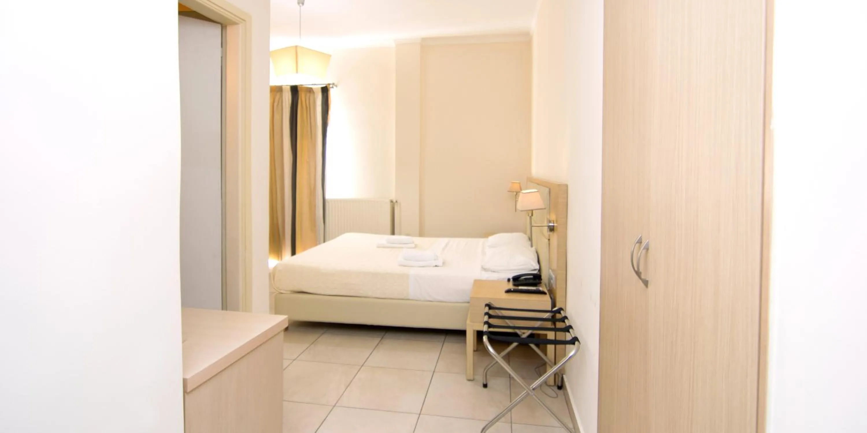 Bed in San Nectarios