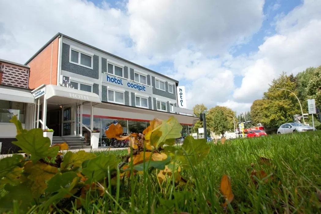 Facade/entrance in Hotel Cockpit