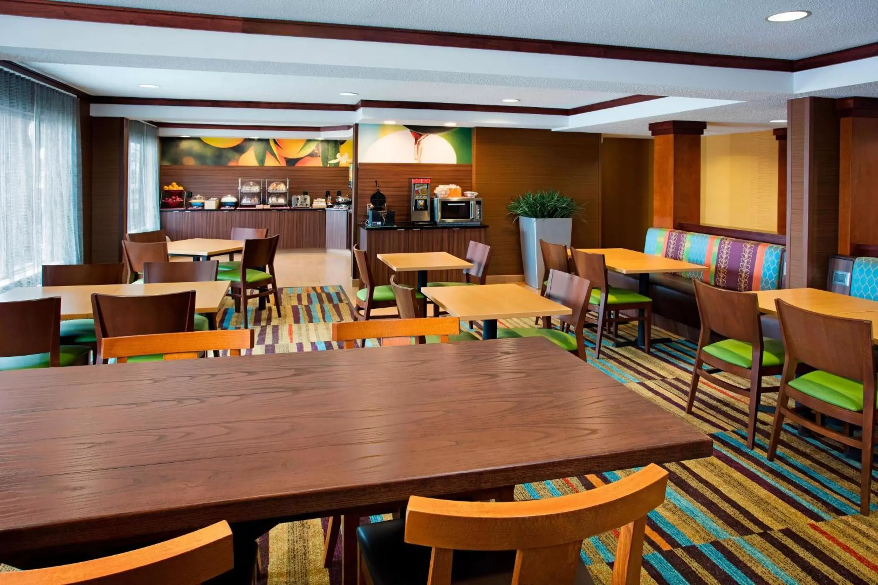 Breakfast, Restaurant/Places to Eat in Fairfield Inn & Suites Merrillville