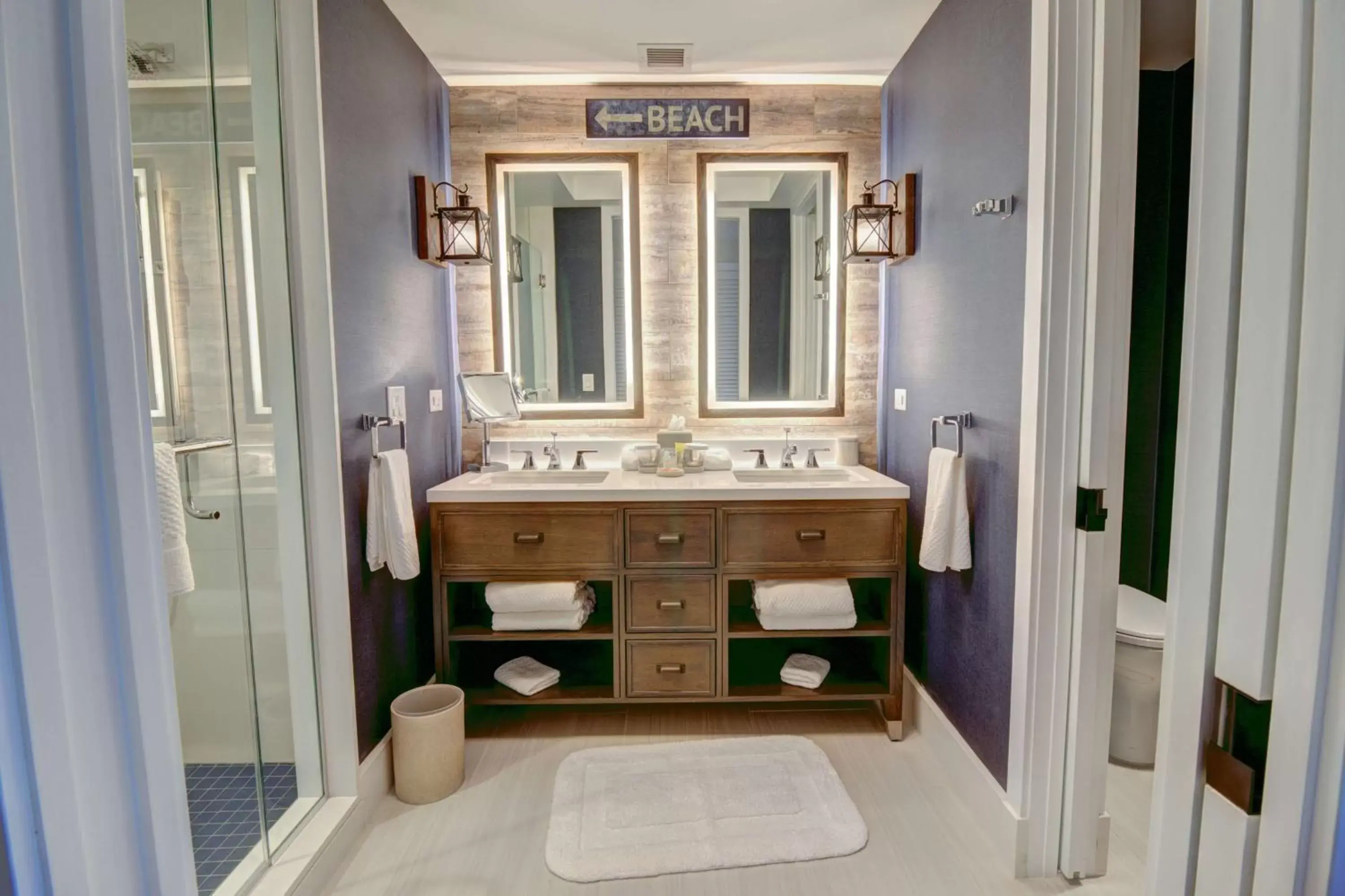 Bathroom in The Waterfront Beach Resort, A Hilton Hotel