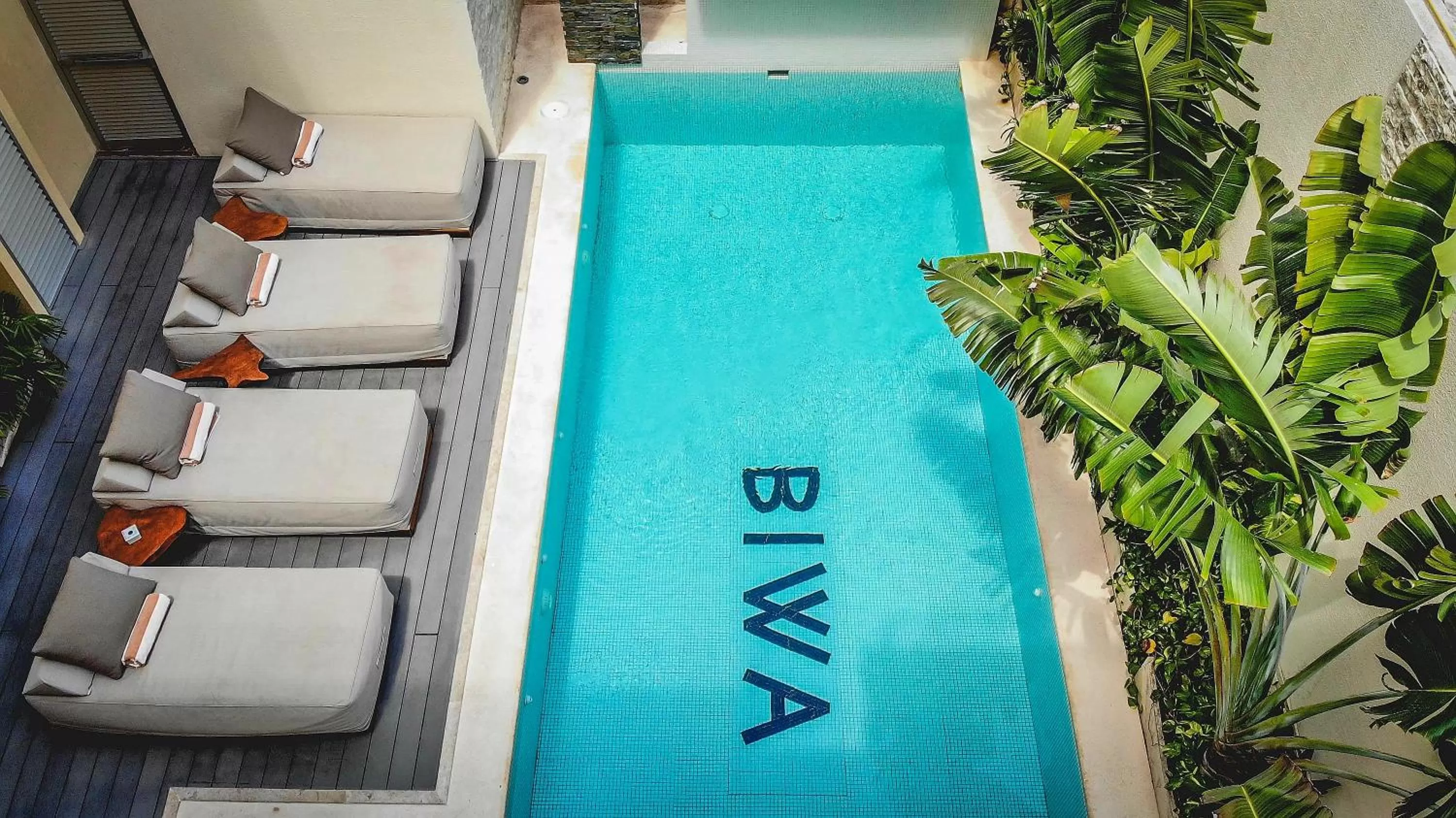 Swimming pool in Biwa Tulum