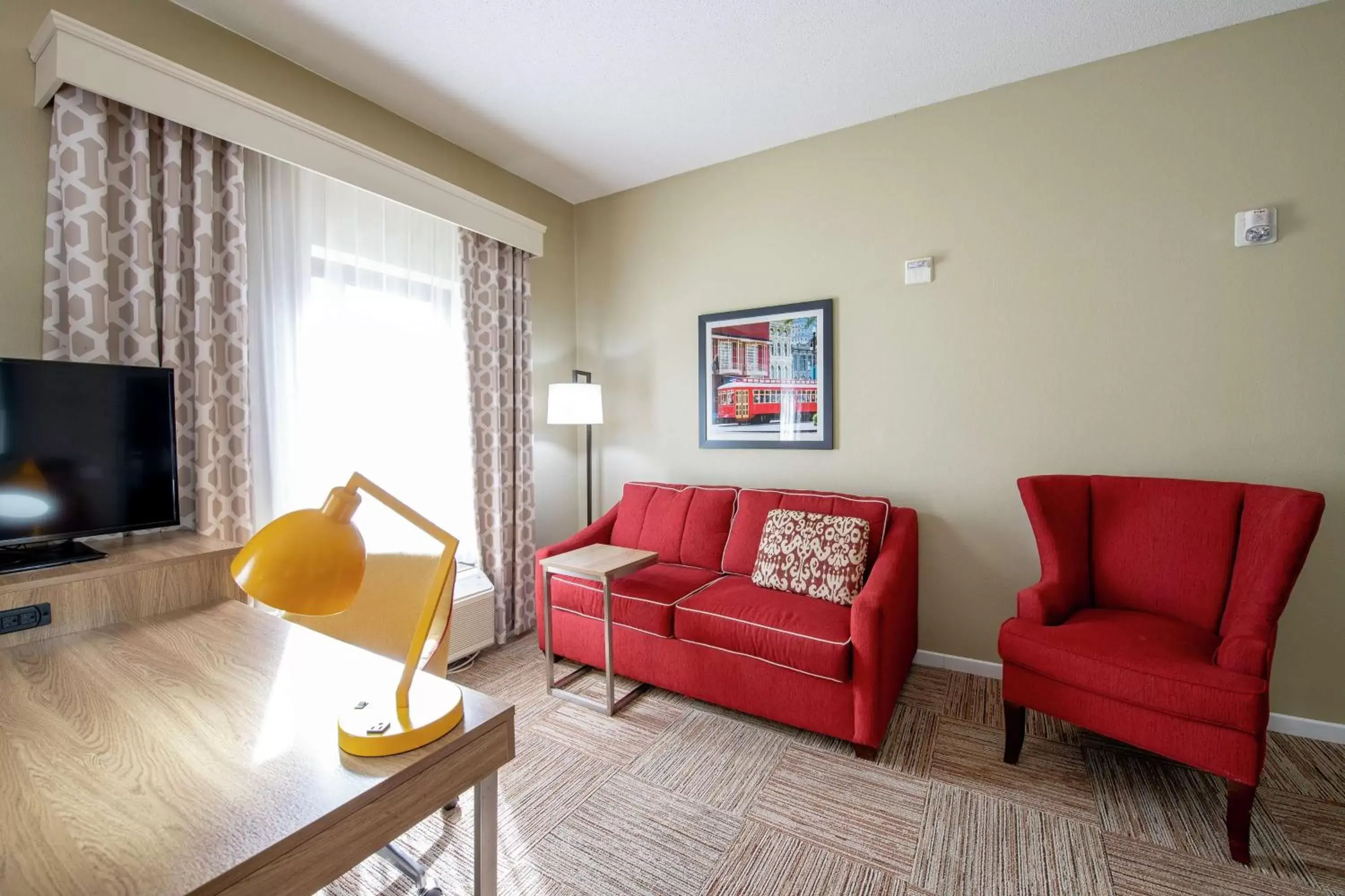 Bedroom, Seating Area in Hampton Inn and Suites Lafayette