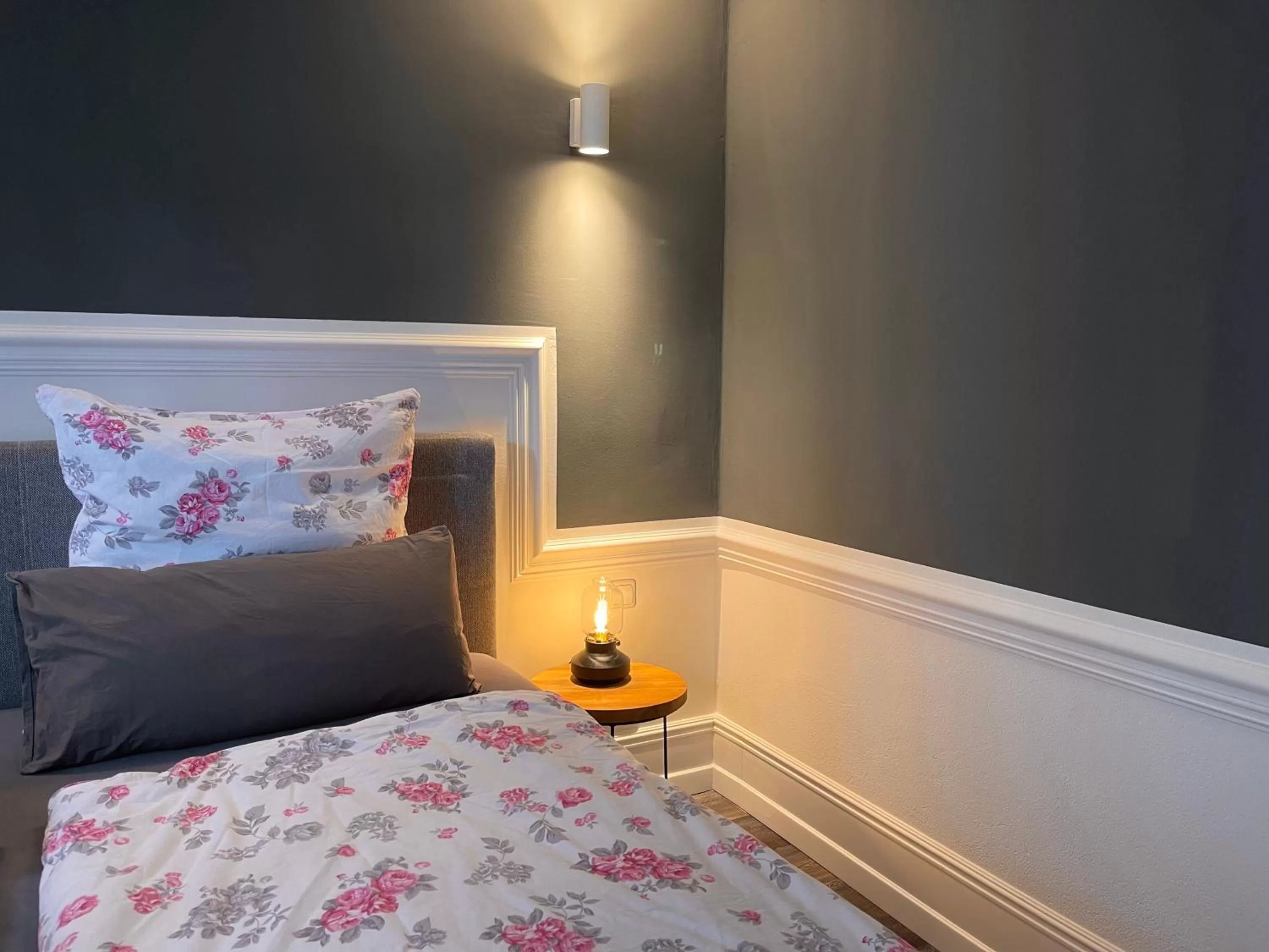 Bed in Rosenhof-Lodge