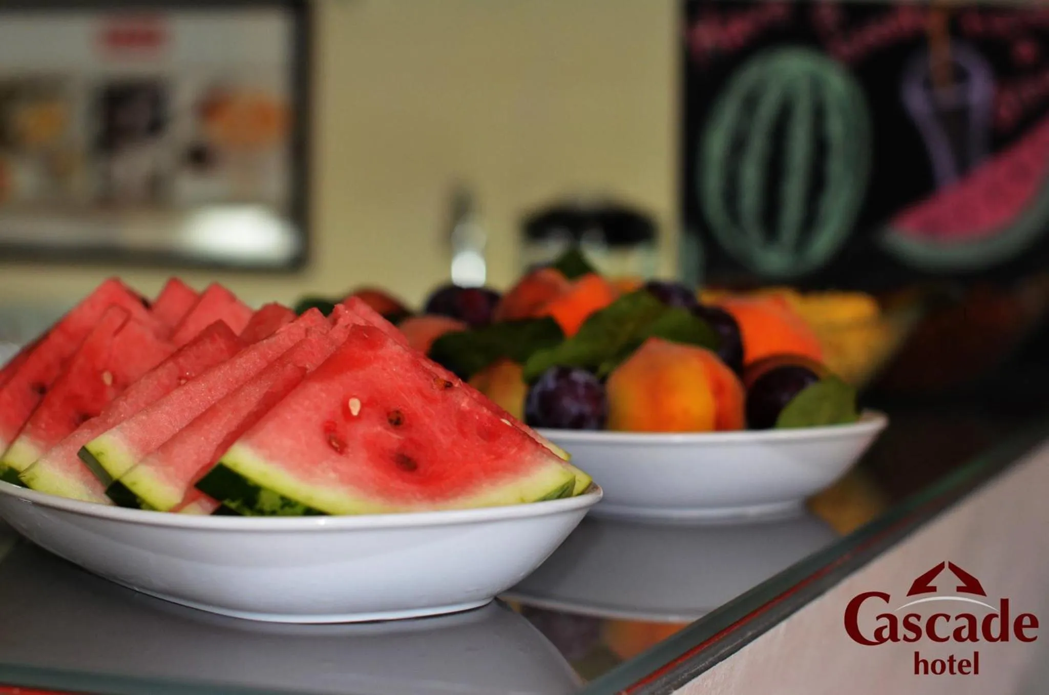 Buffet breakfast in Cascade Hotel