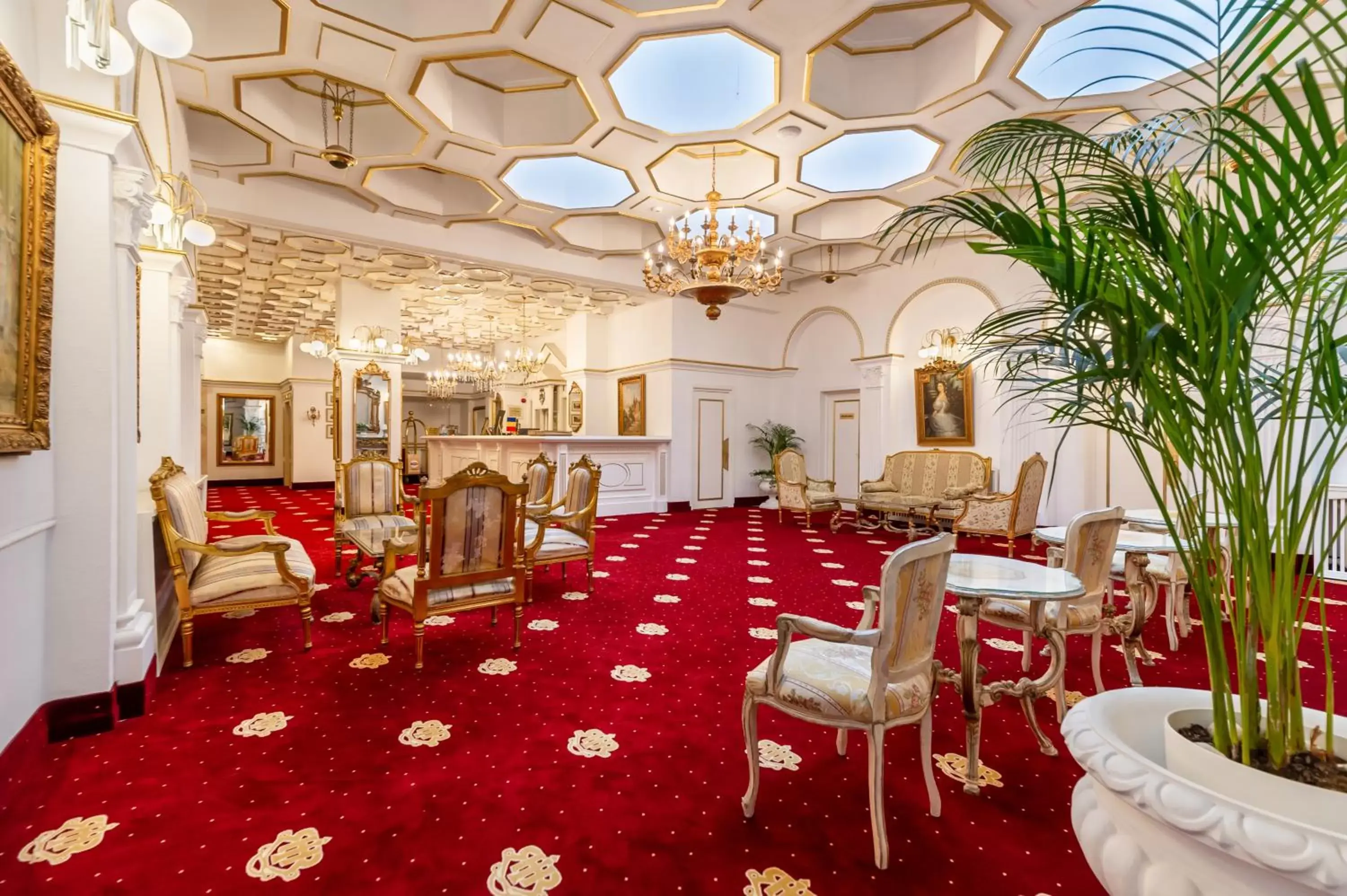 Lobby or reception, Banquet Facilities in Hotel Imparatul Romanilor
