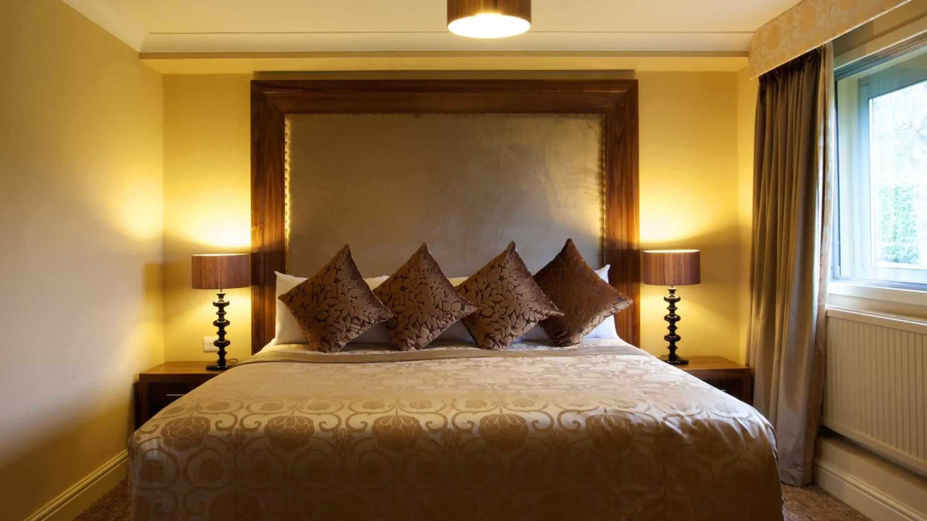 Bedroom, Bed in Aubrey Park Hotel