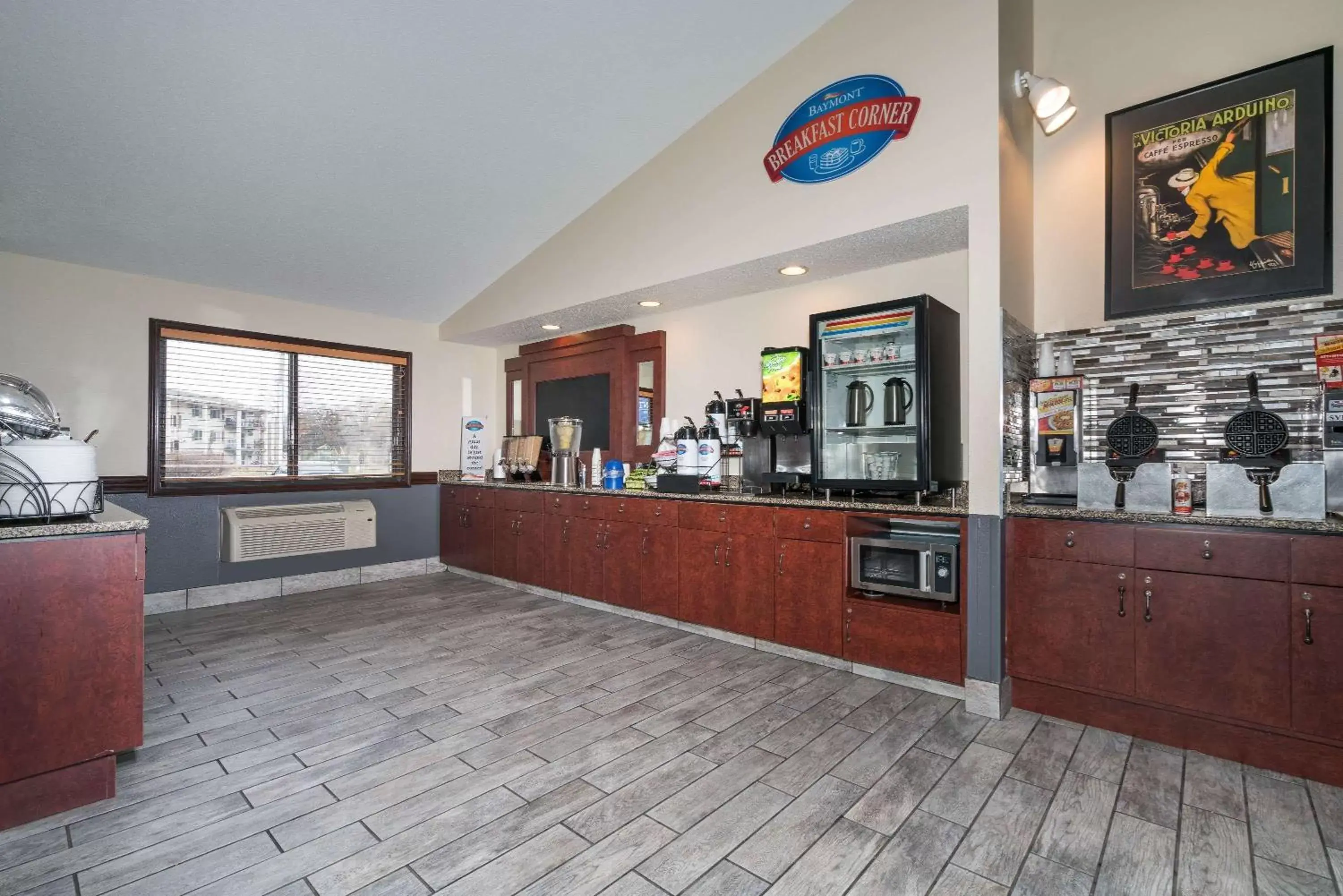 Restaurant/places to eat in Baymont by Wyndham Bloomington MSP Airport