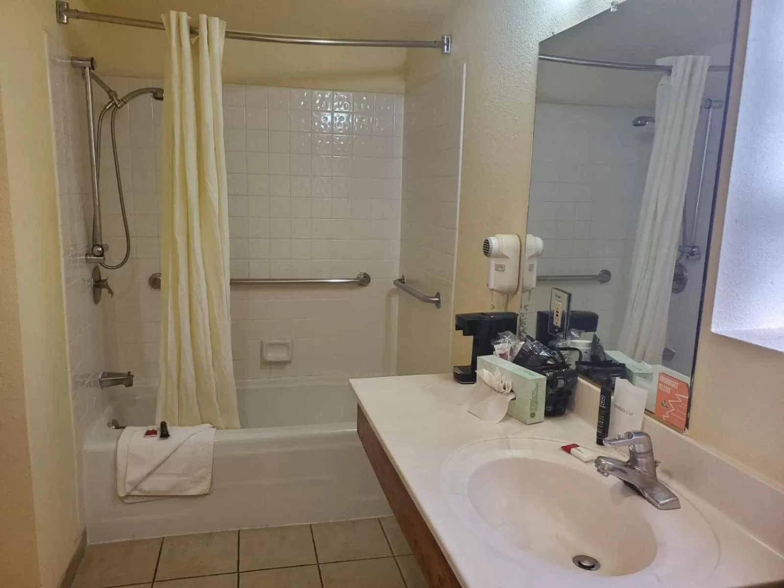 Bathroom in Mission Inn San Luis Obispo