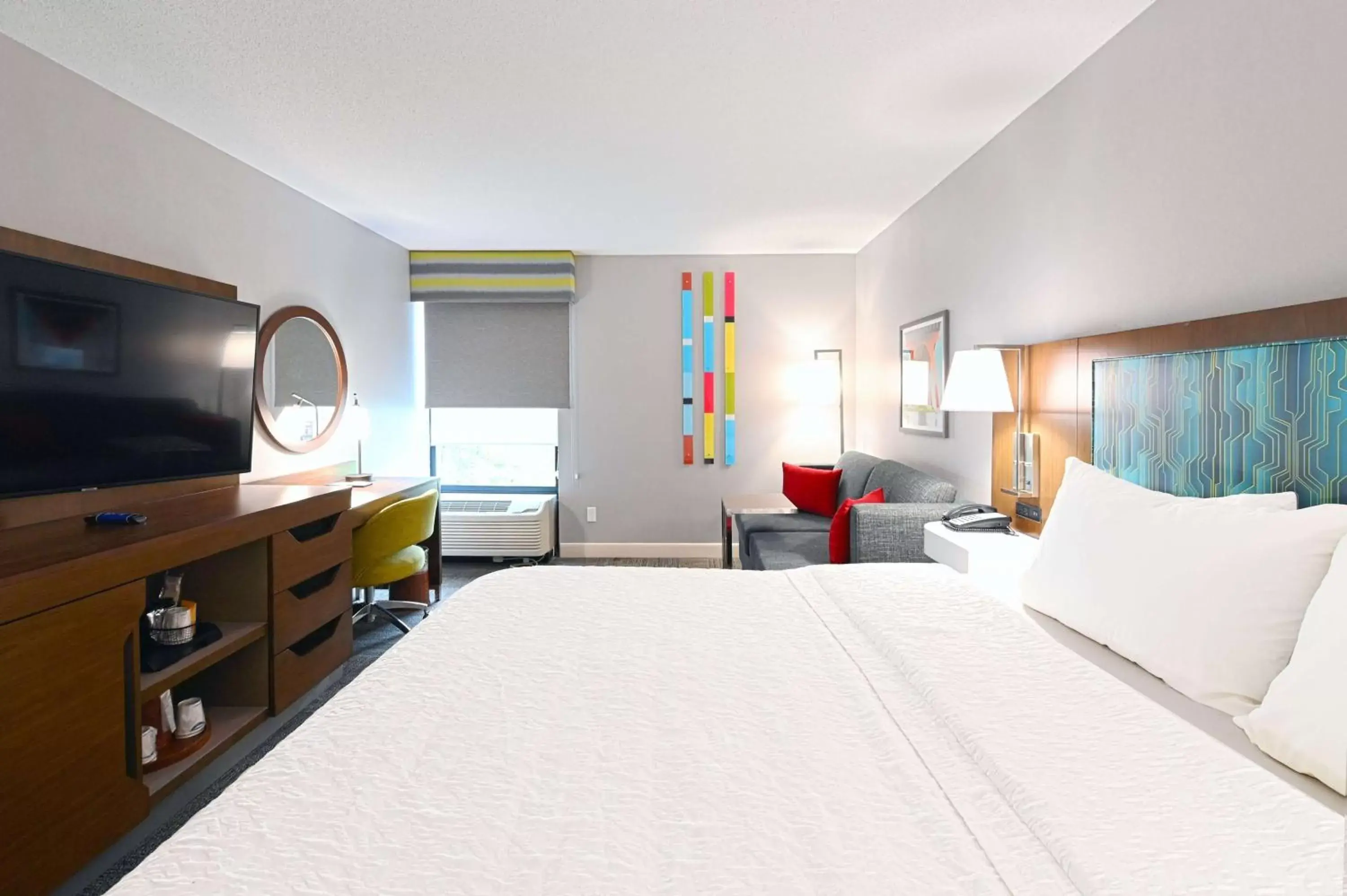 Bedroom, Bed in Hampton Inn Richmond-West Innsbrook Bedroom, Bed in Hampton Inn Richmond-West Innsbrook