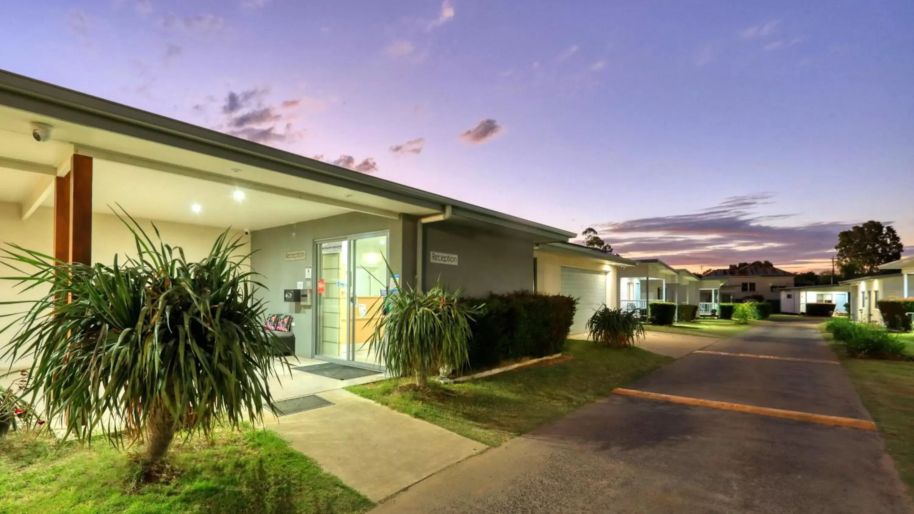 Property building in Chinchilla Motor Inn Property building in Chinchilla Motor Inn
