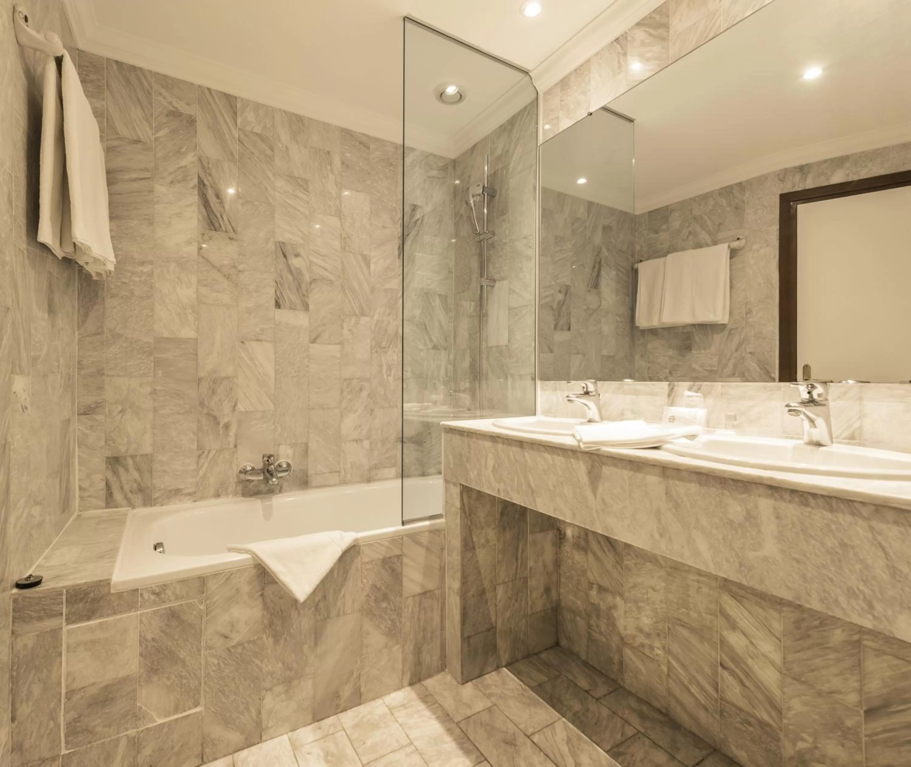 Bathroom in Ambassador-Monaco