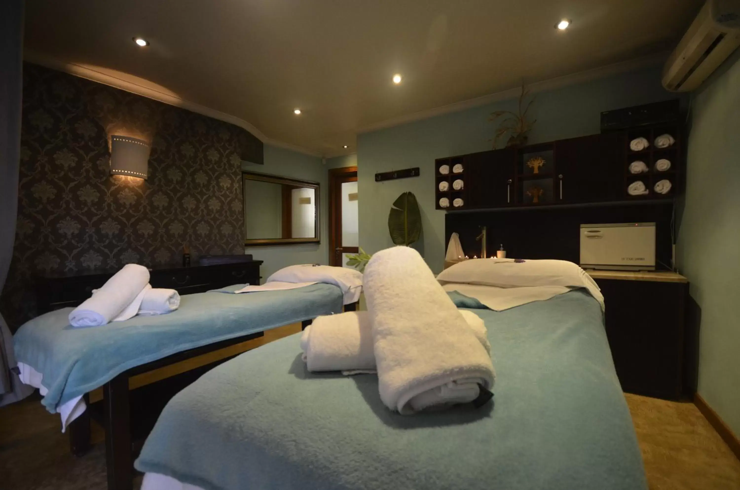 Spa and wellness centre/facilities in Whalesong Hotel & Spa