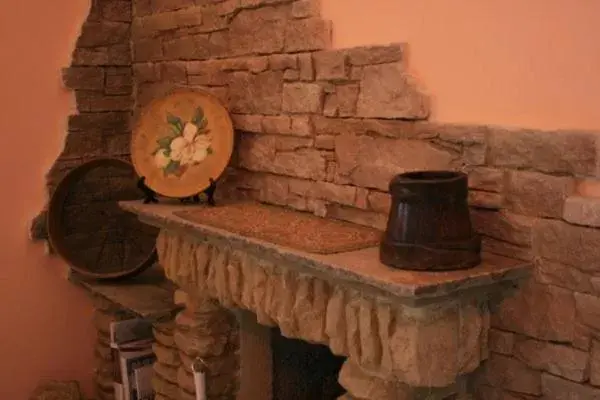 Decorative detail, BBQ Facilities in Foresteria delle Naiadi
