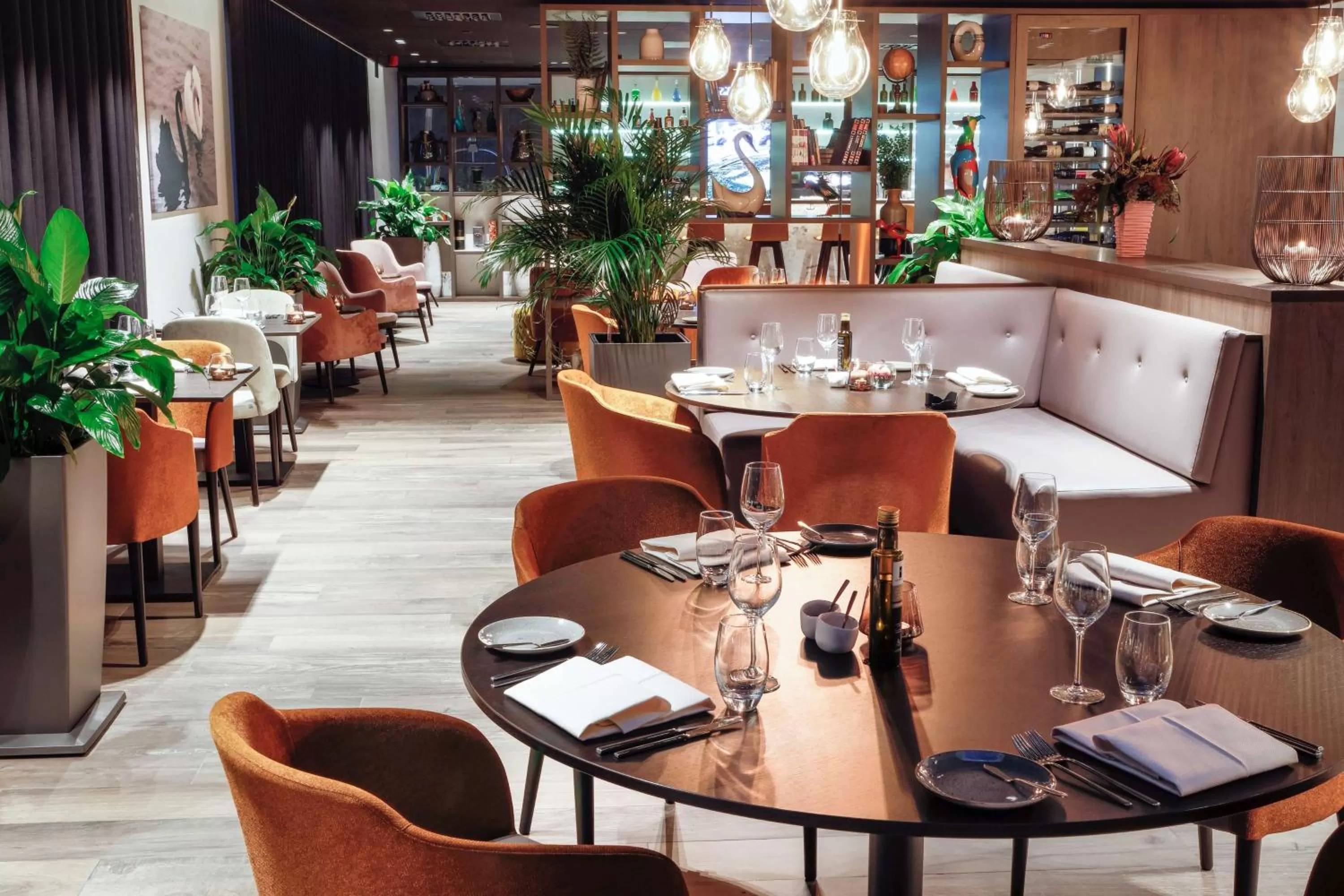 Restaurant/places to eat in Radisson Blu Hotel, Bruges