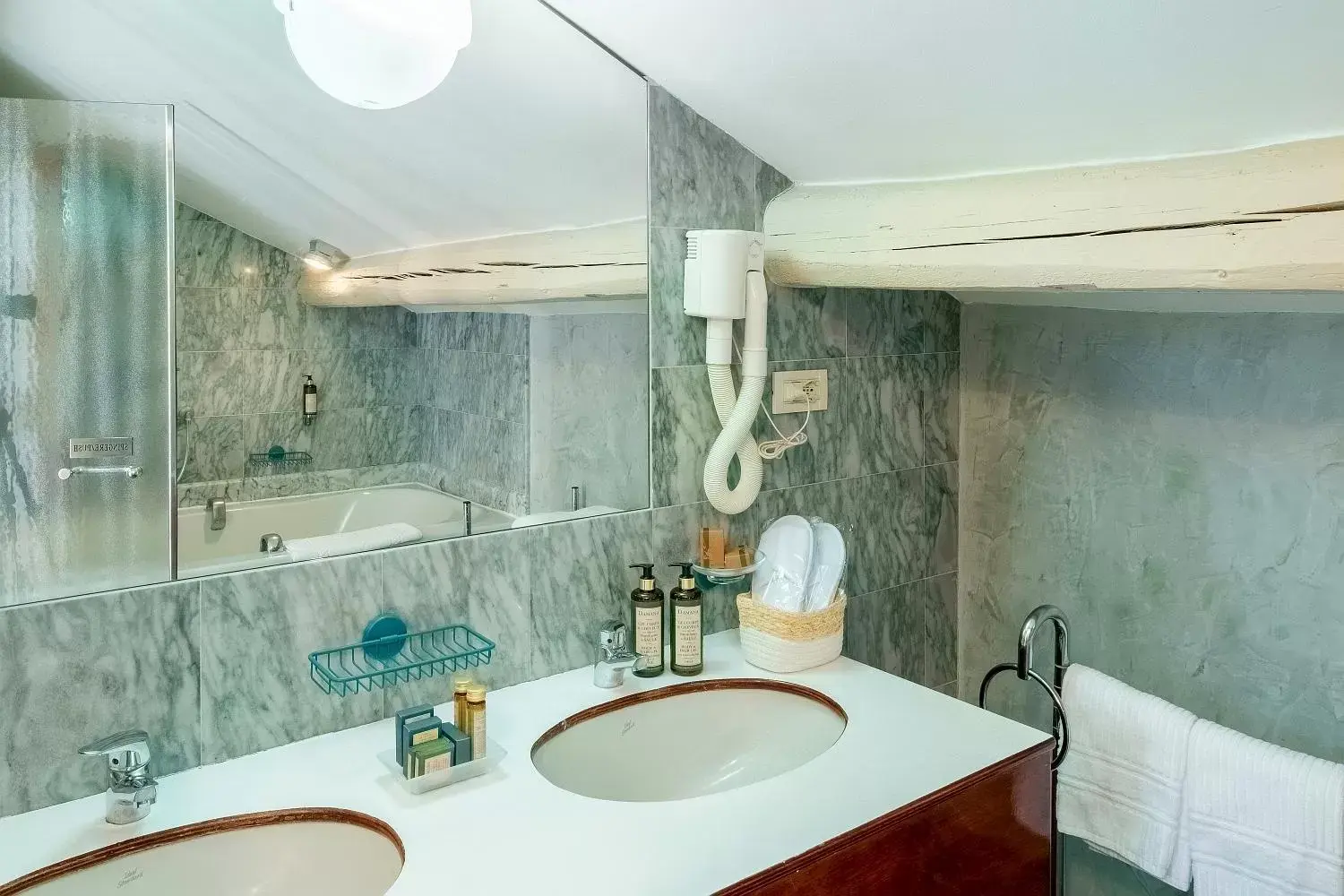 Bathroom in Hotel Villa Mabapa