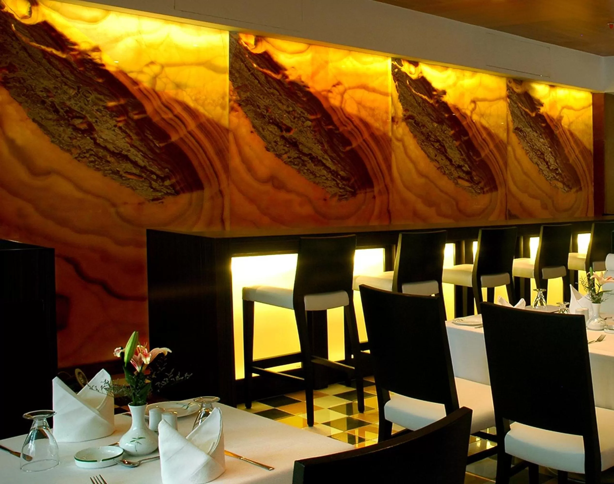 Restaurant/places to eat in Park Plaza Chennai OMR