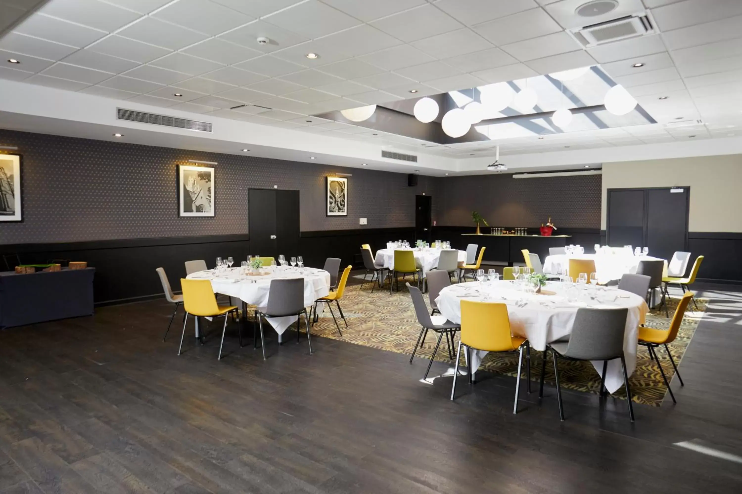 Area and facilities, Restaurant/Places to Eat in Mercure Arras Centre Gare