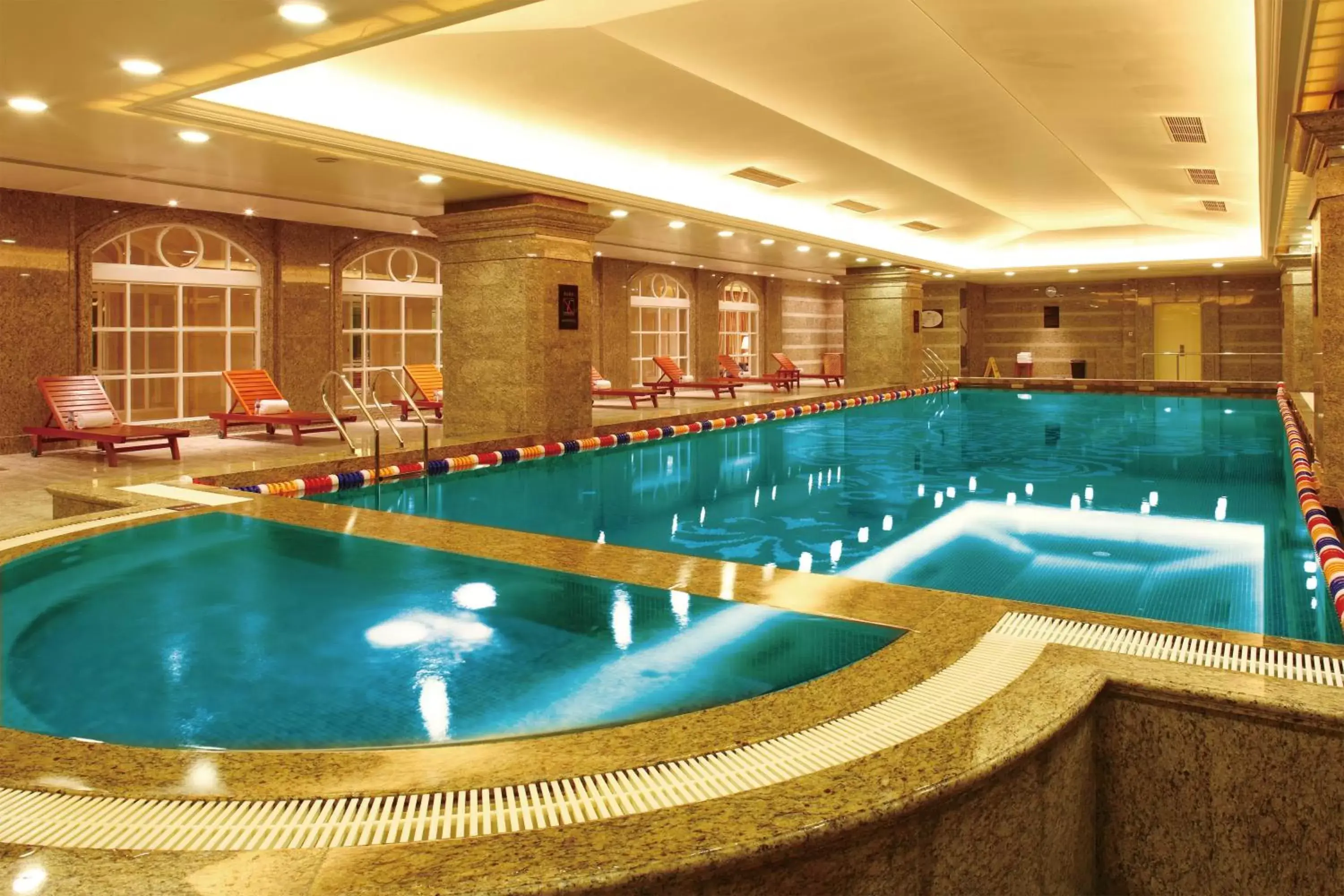 Swimming Pool in Grand Central Hotel Shanghai
