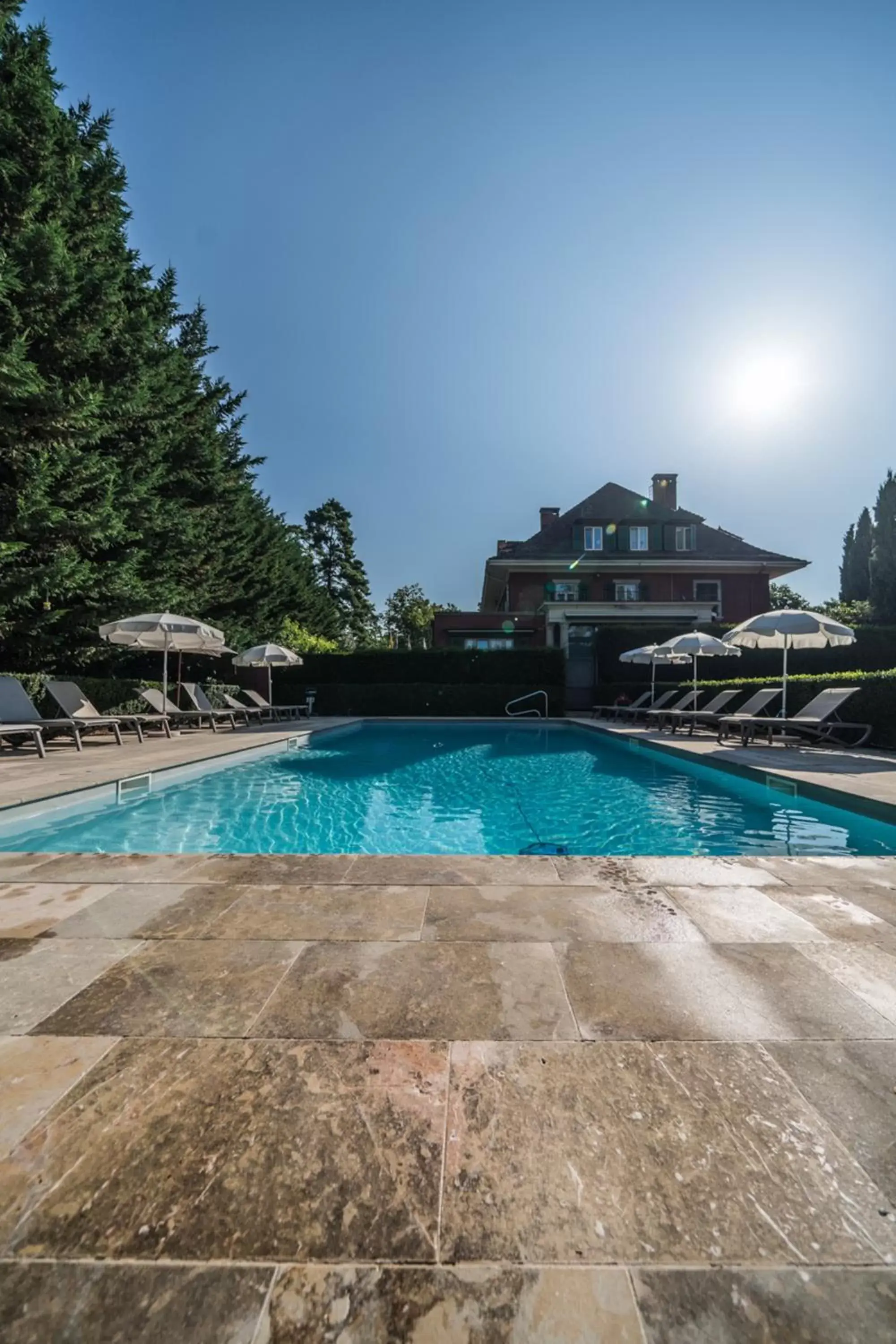 Swimming Pool in Hotel La Barcarolle