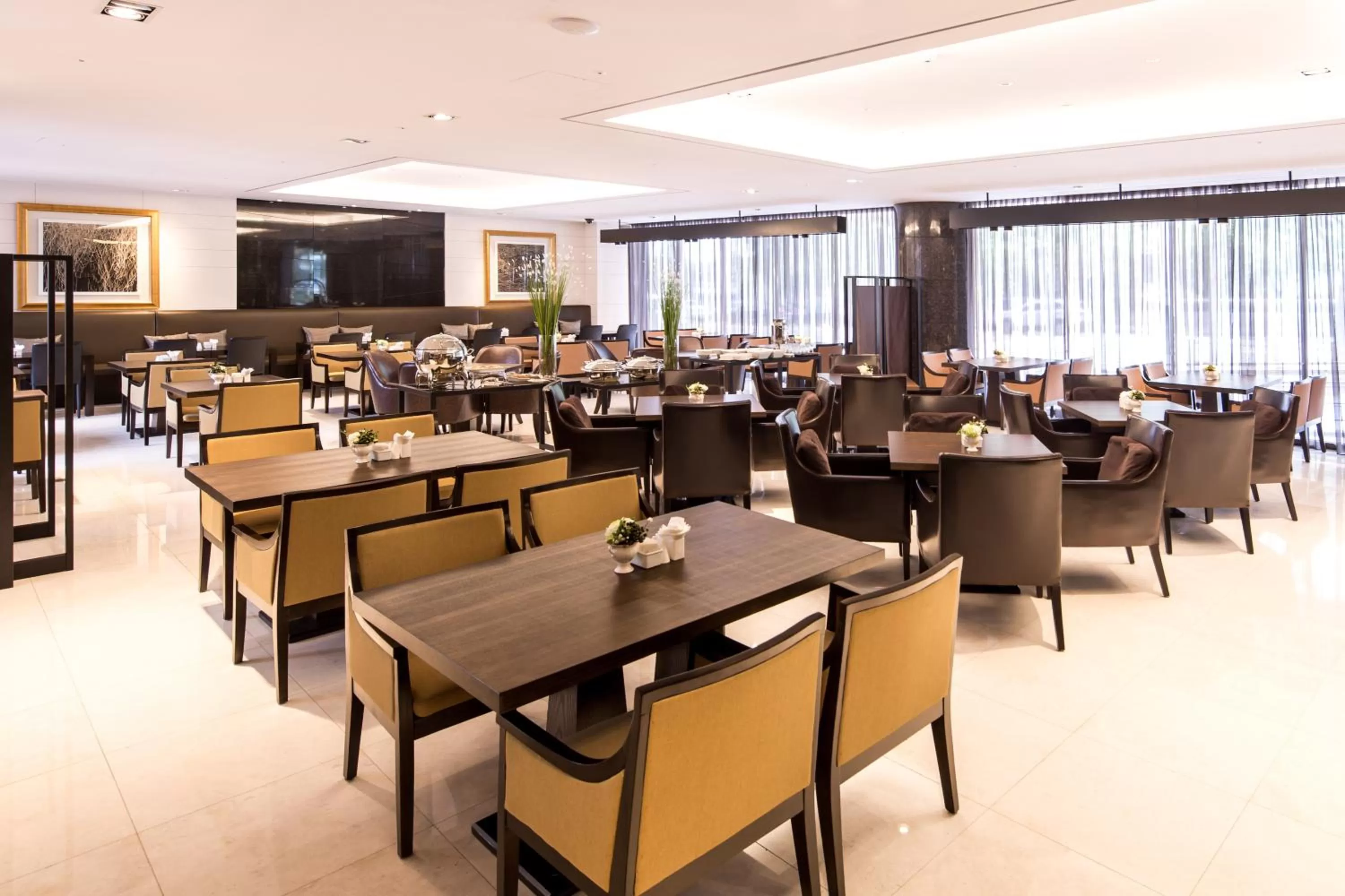 Restaurant/places to eat in Golden Seoul Hotel