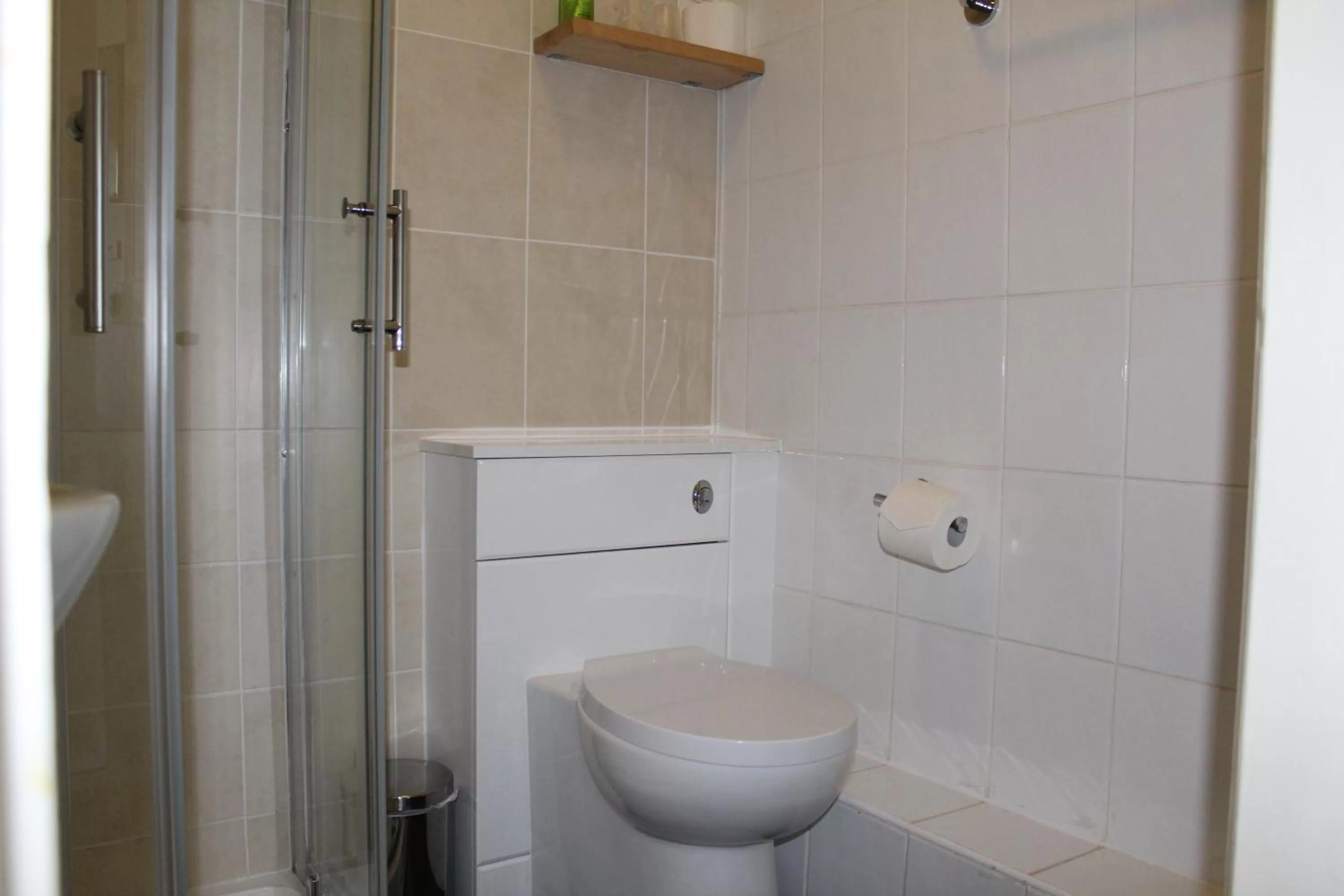 Bathroom in The Bay House Lake View Guest House - Adults Only