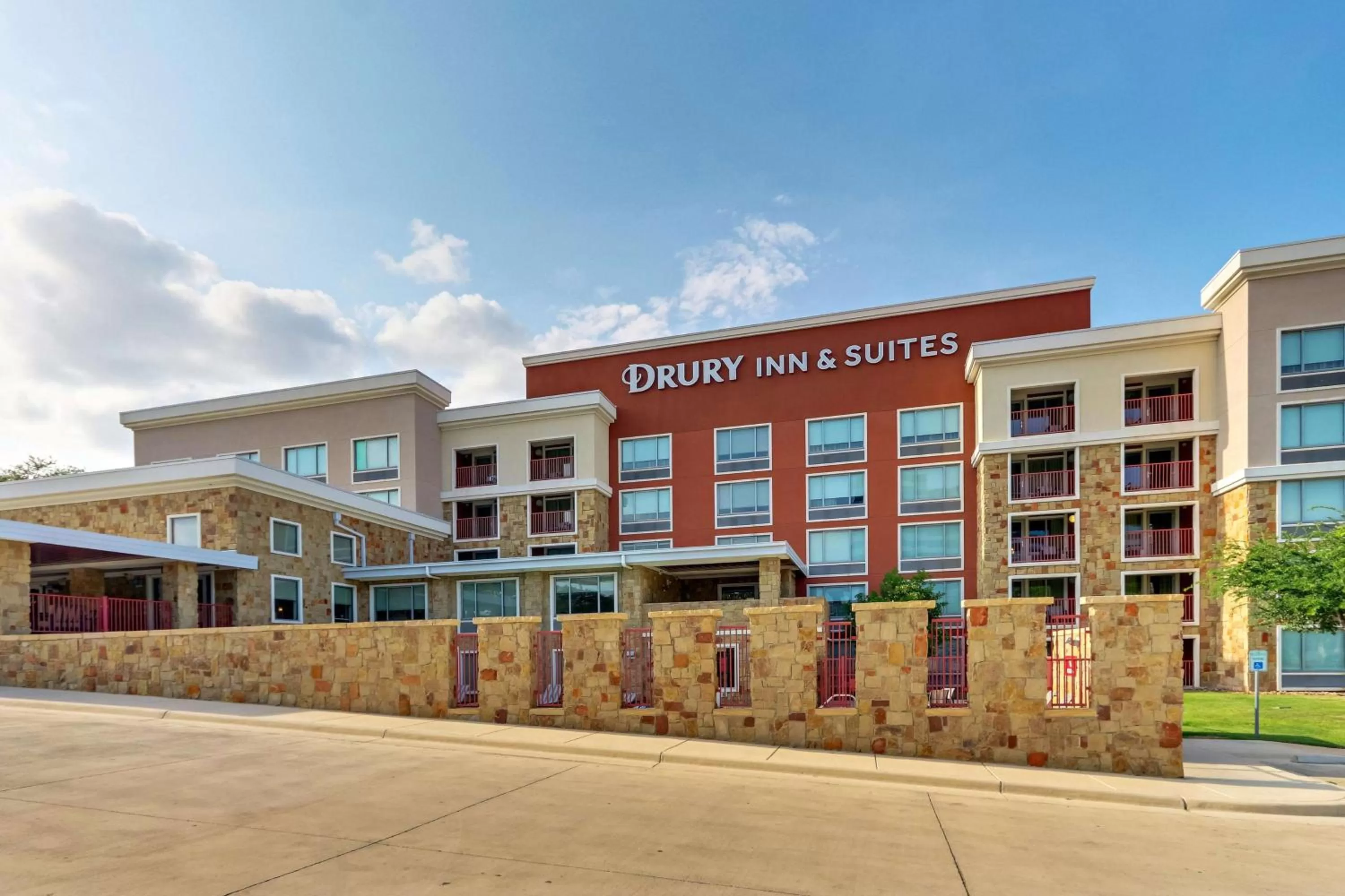 Property building in Drury Inn & Suites San Antonio Airport