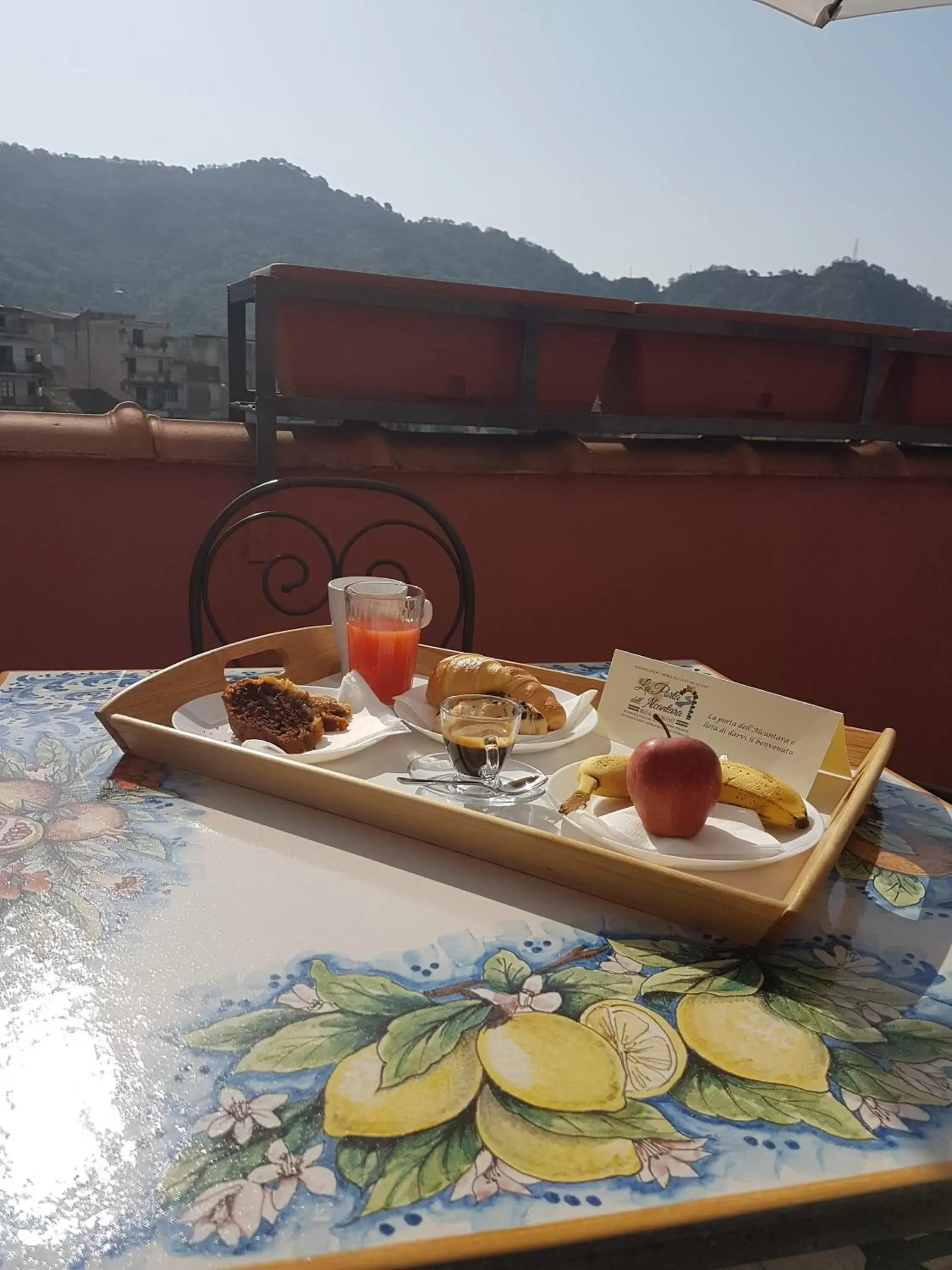 Balcony/Terrace, Breakfast in La Porta dell'Alcantara