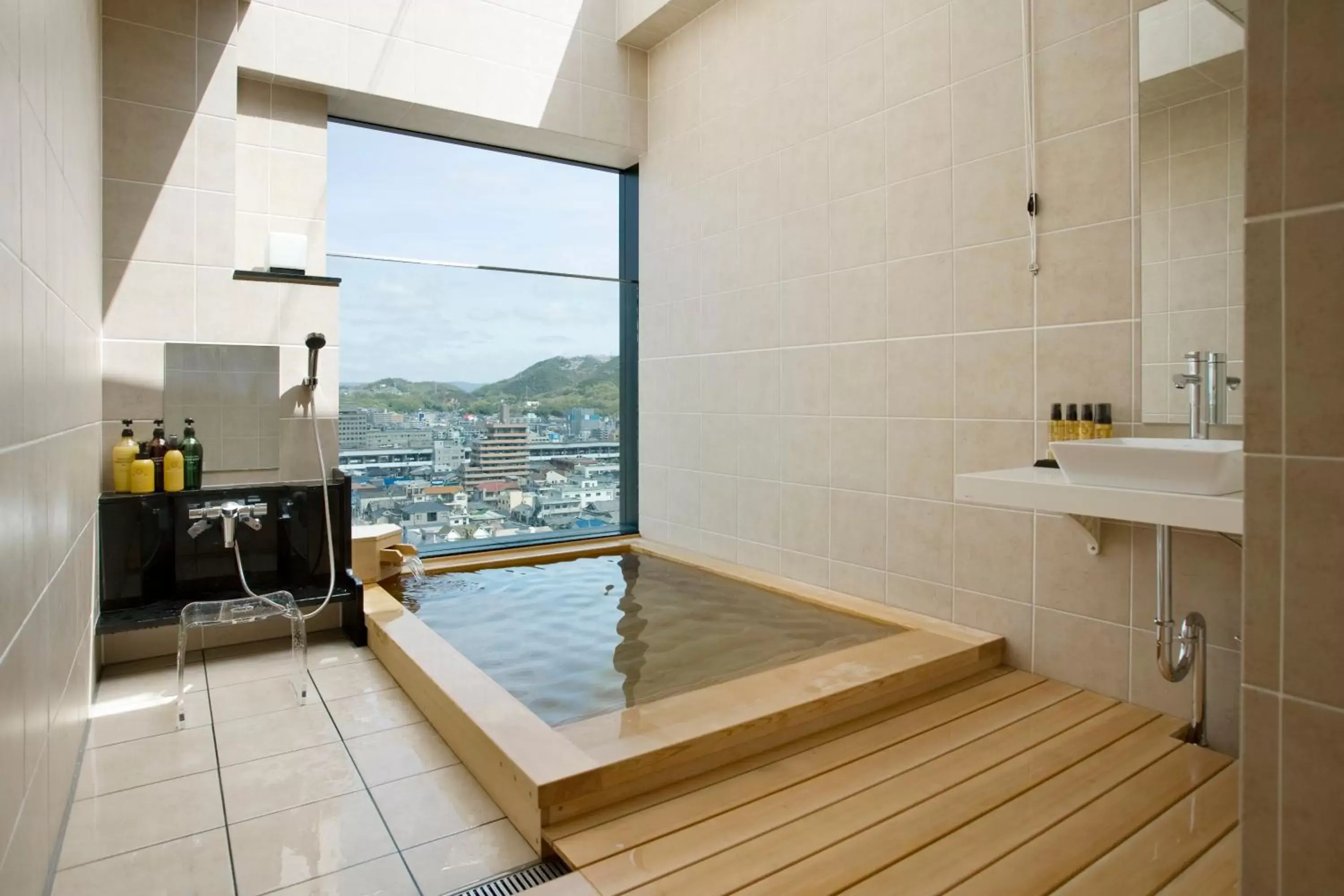 Spa and wellness centre/facilities in Candeo Hotels Fukuyama