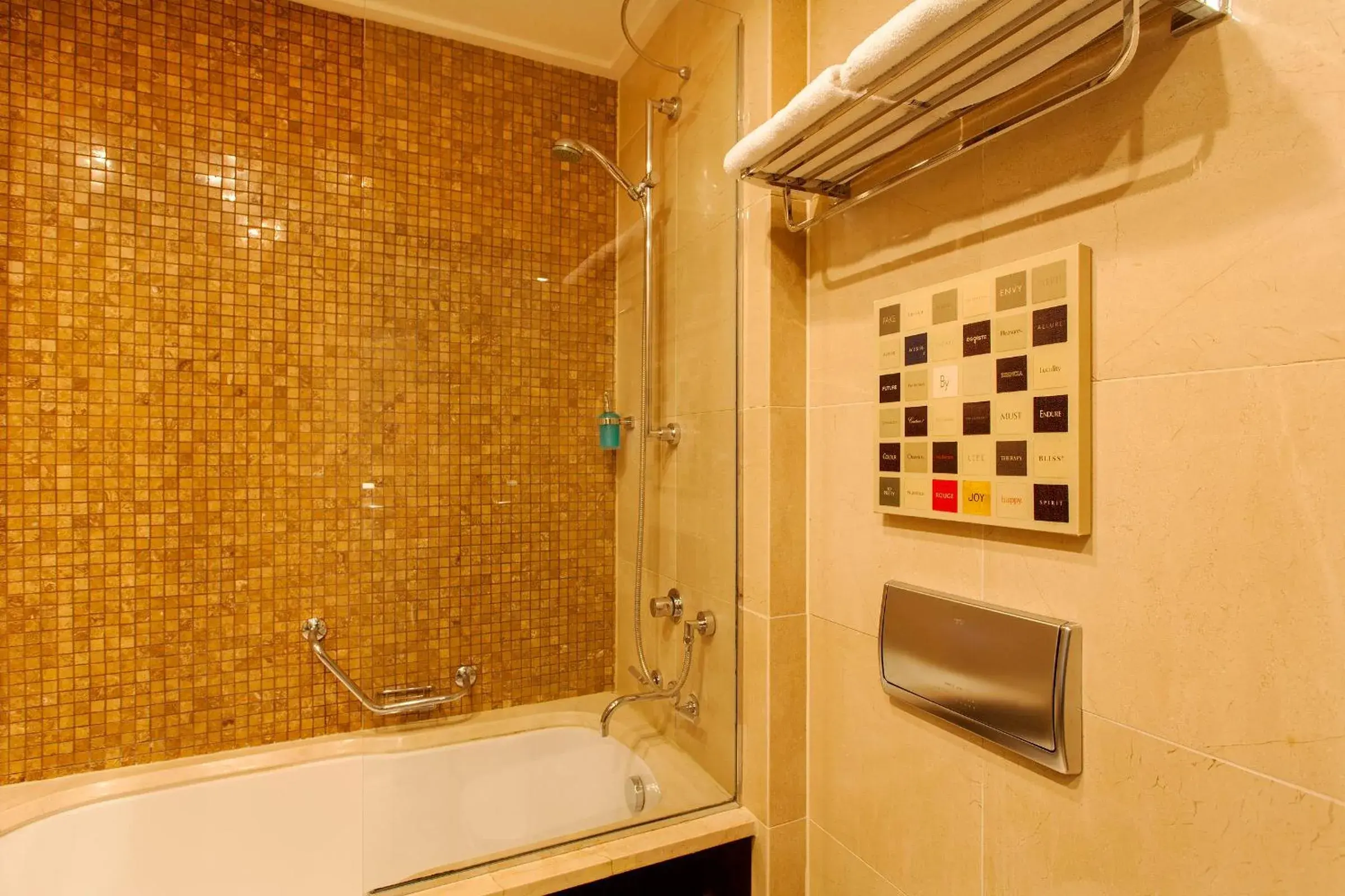 Shower, Bathroom in Quentin Design Hotel Berlin