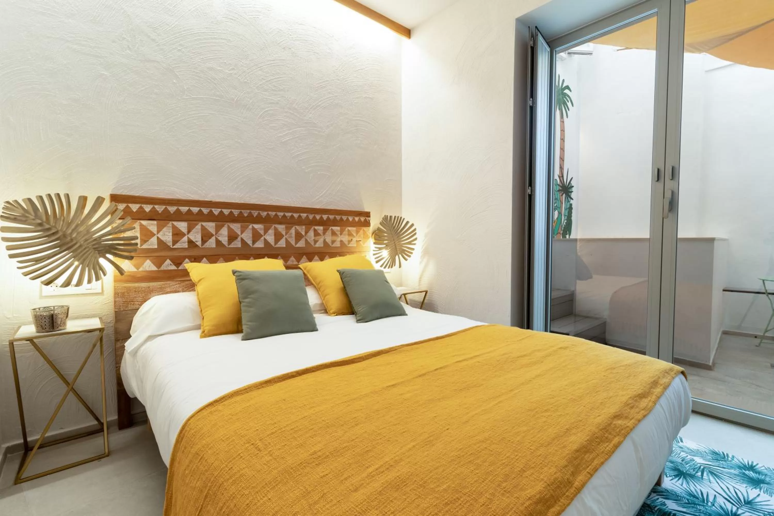 Patio, Bed in Casa 95 Sevilla