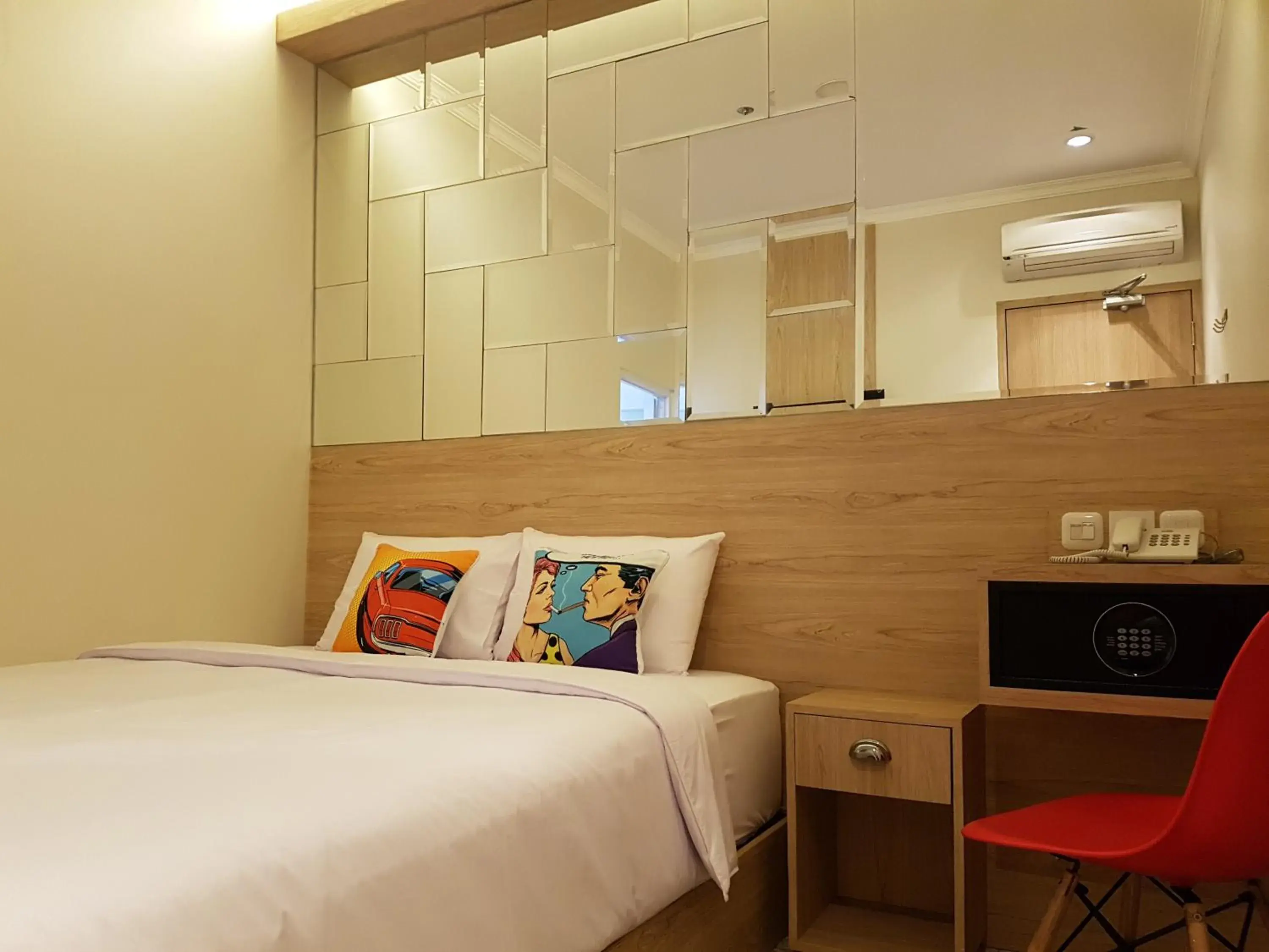 Bedroom in Bold Hotel Jakarta