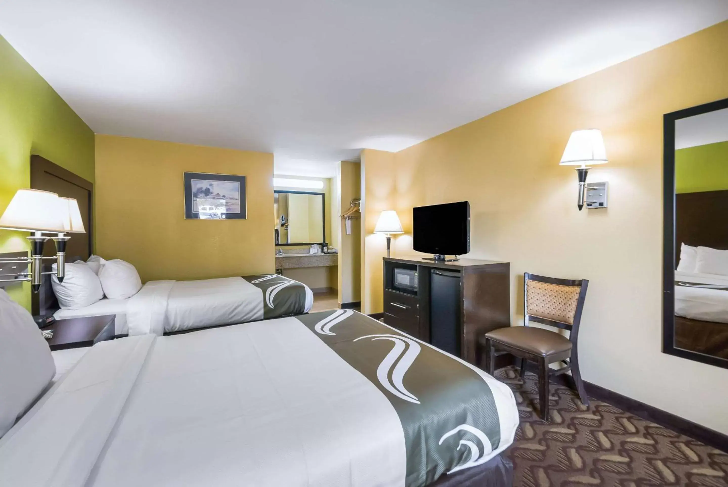 Photo of the whole room in Quality Inn Fredericksburg-Central Park Area