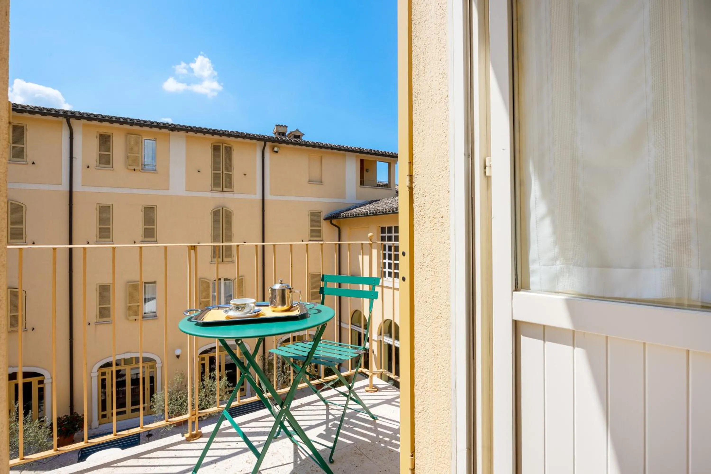Patio in Hotel San Luca