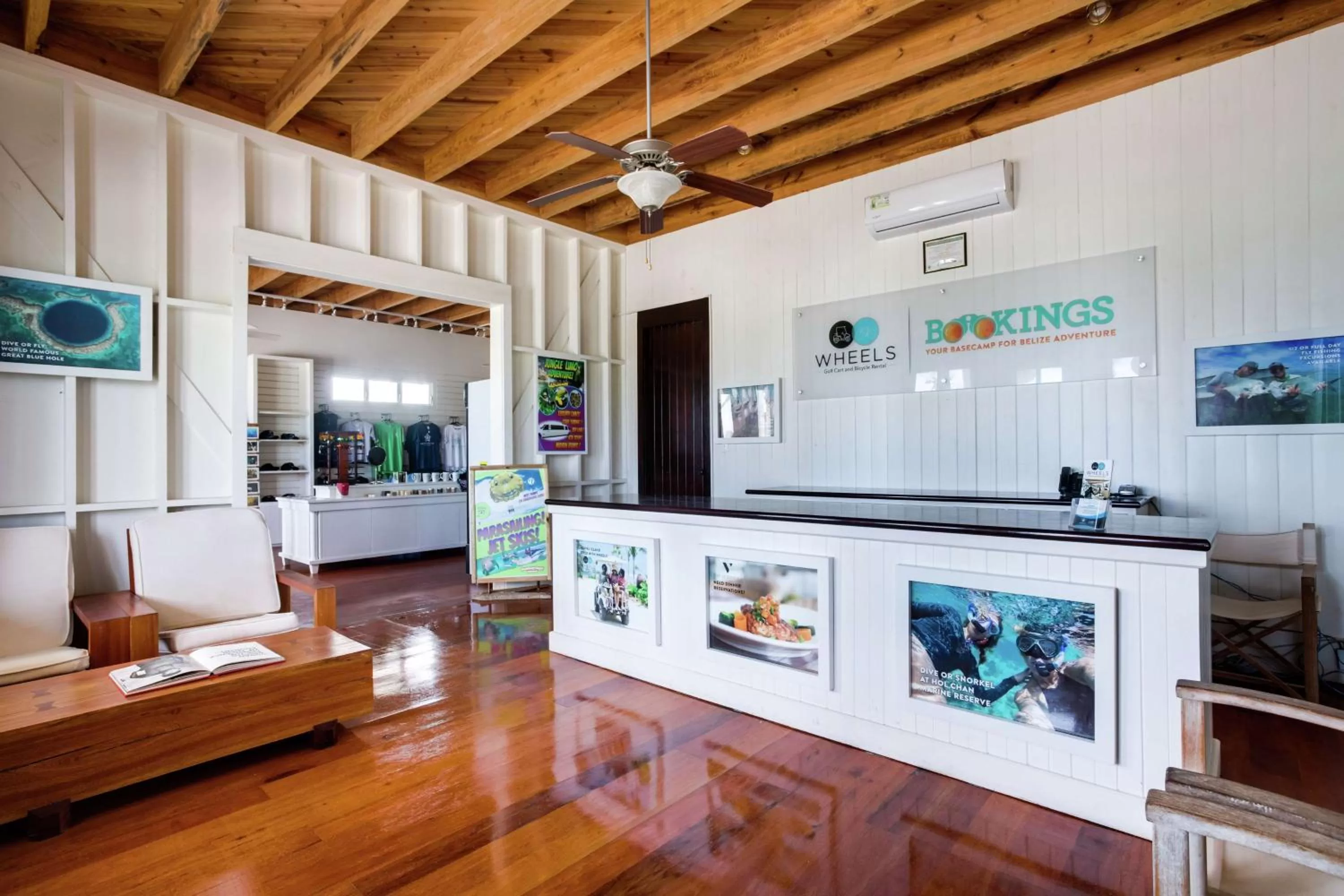 Lobby or reception in Mahogany Bay Resort and Beach Club, Curio Collection