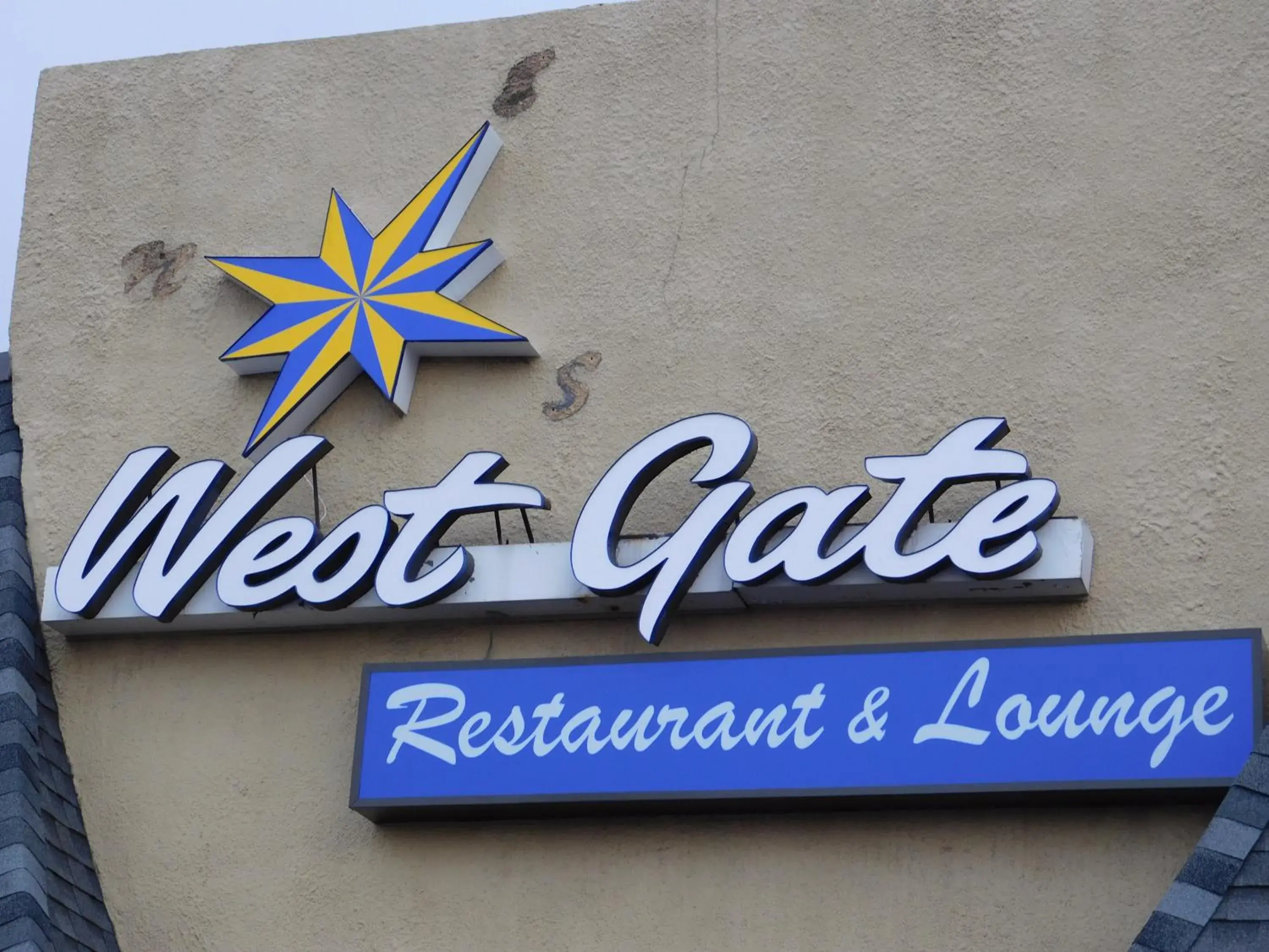 Restaurant/places to eat in West Gate Inn Nyack